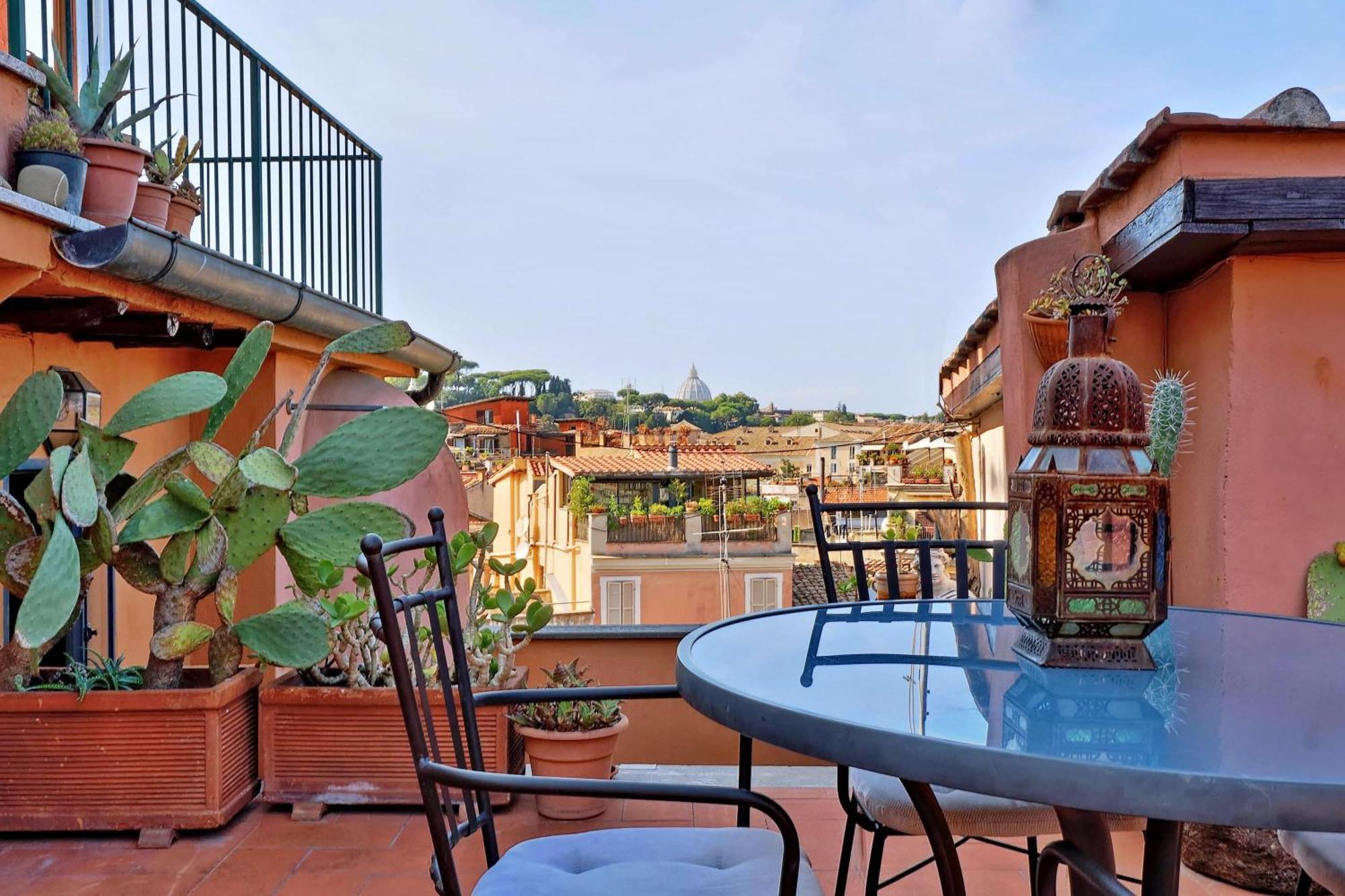 Apartment Vicolo Del Cinque Penthouse | Romeloft Rom