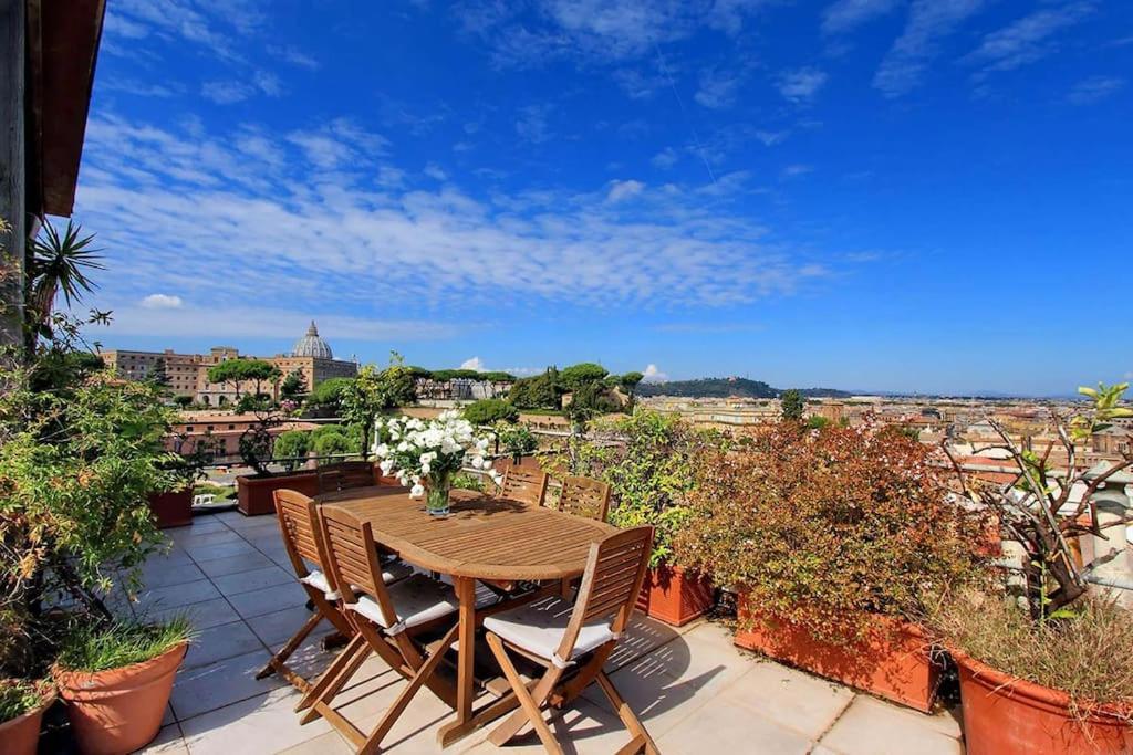 Sant'onofrio Terrace Apartment