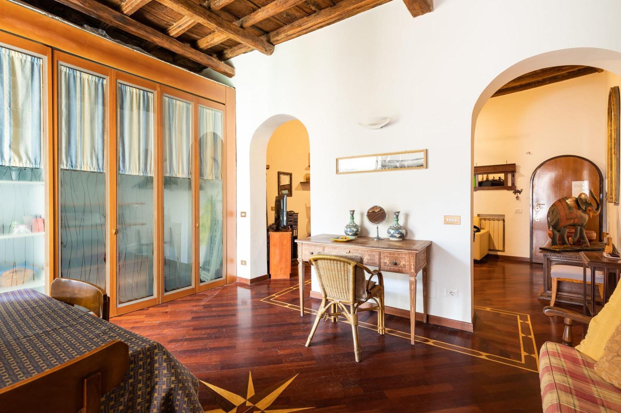 Scala Charming | Romeloft Leilighet Roma