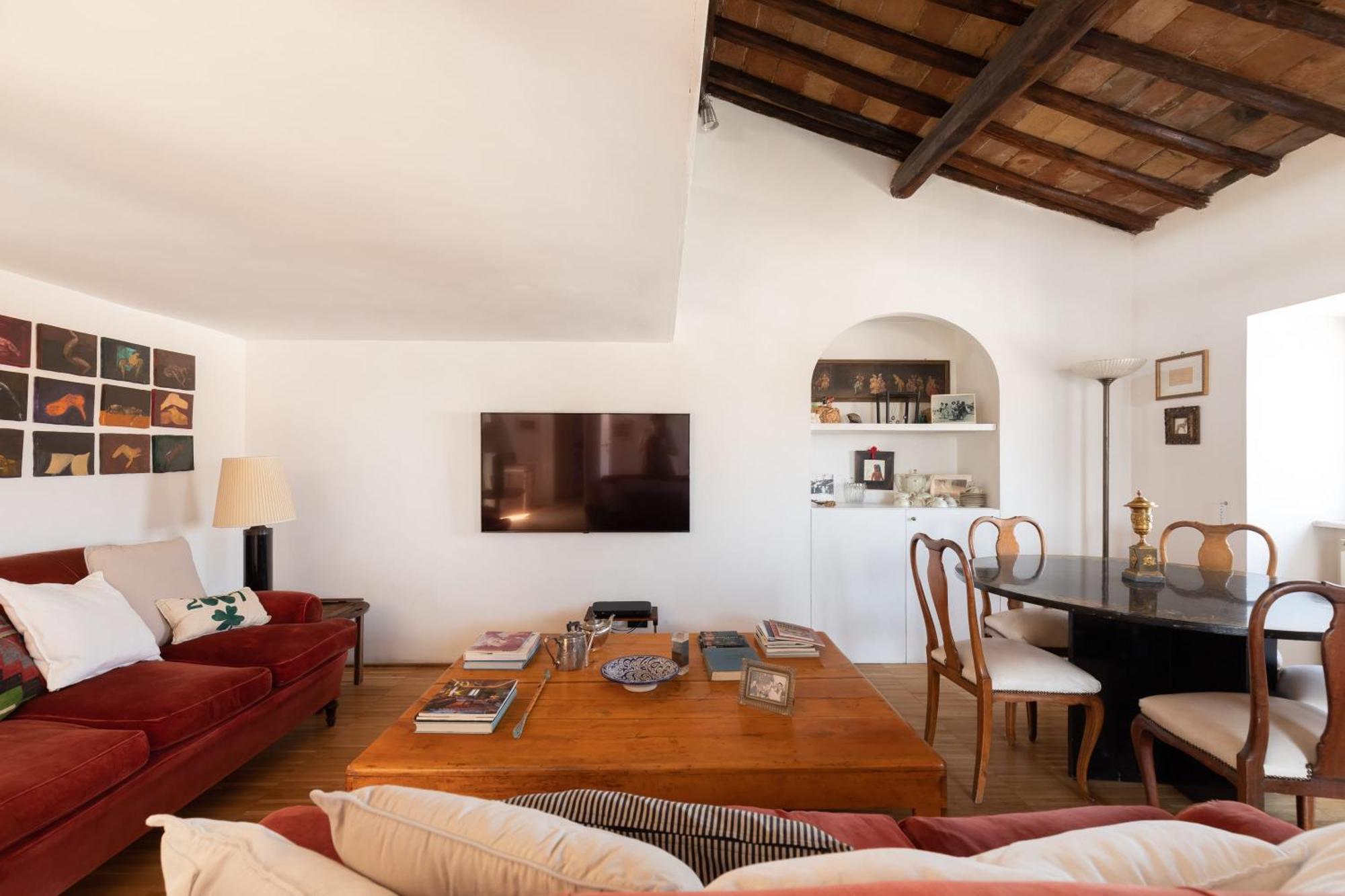 Farnese Stunning Penthouse | Romeloft Appartamento