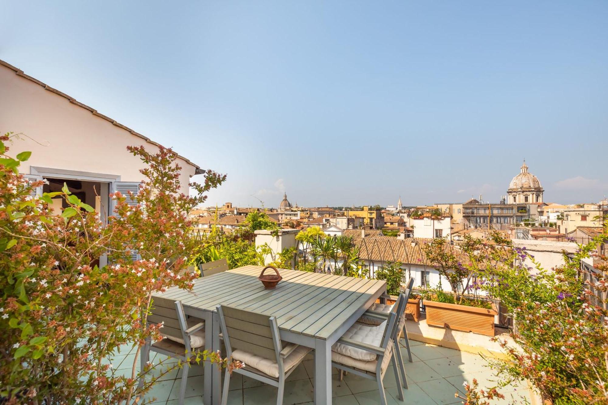 Farnese Stunning Penthouse | Romeloft Roma