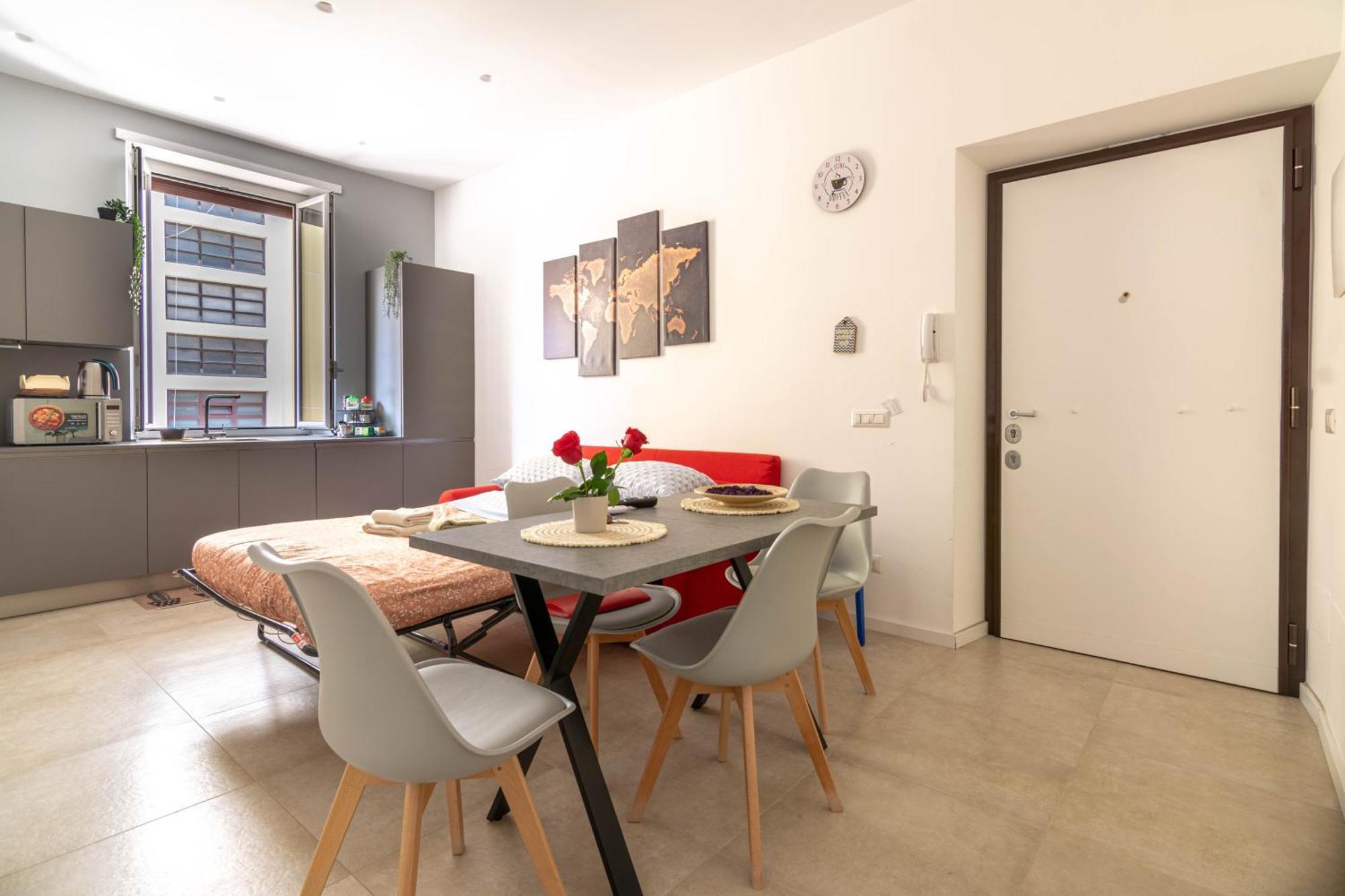 Domus Eroi Apartment *
