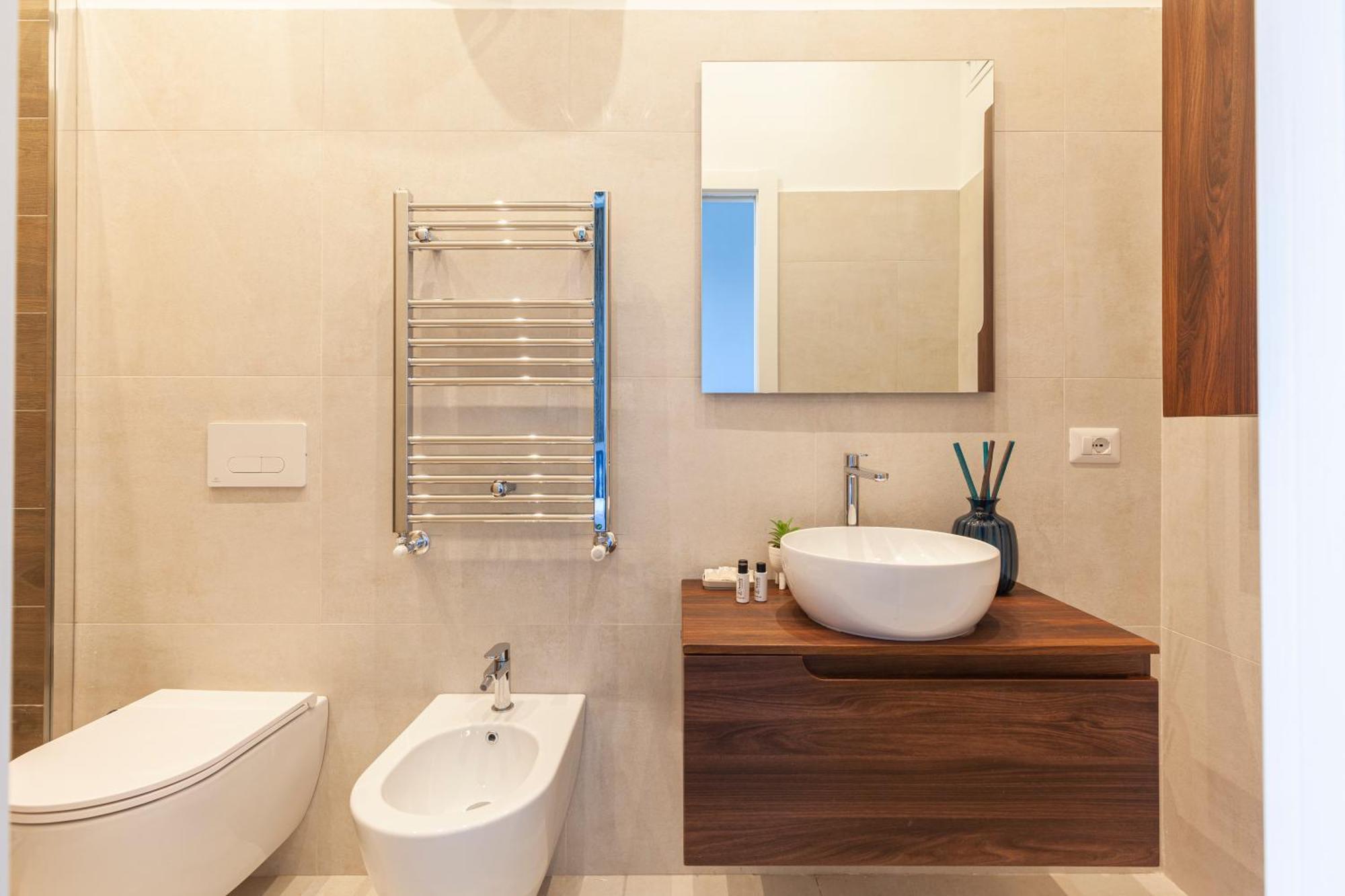 Hostly-colorhome Midtown