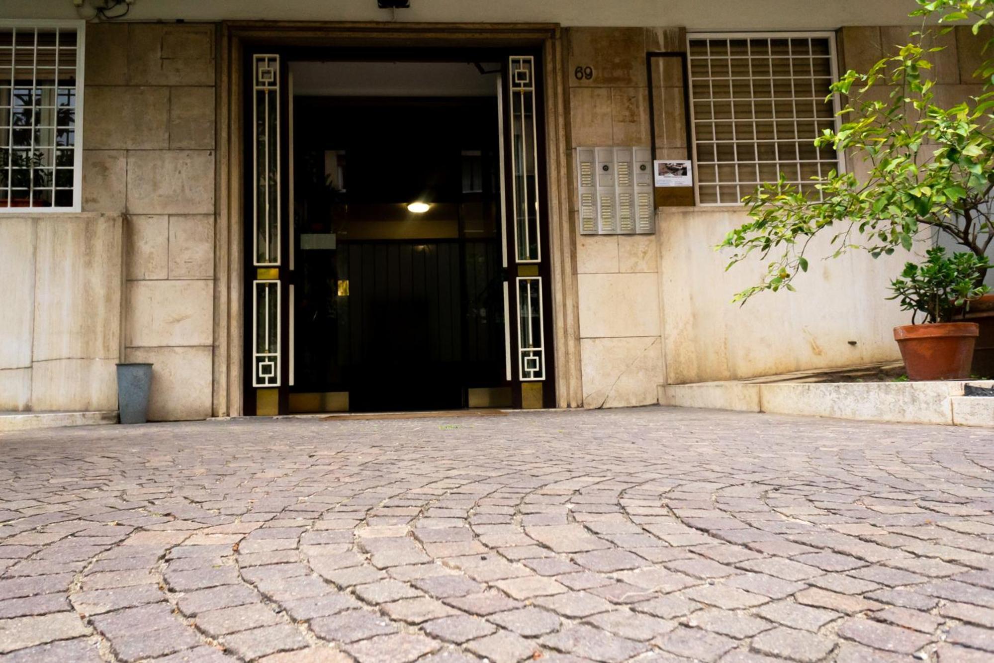 Ermete San Pietro House * Roma