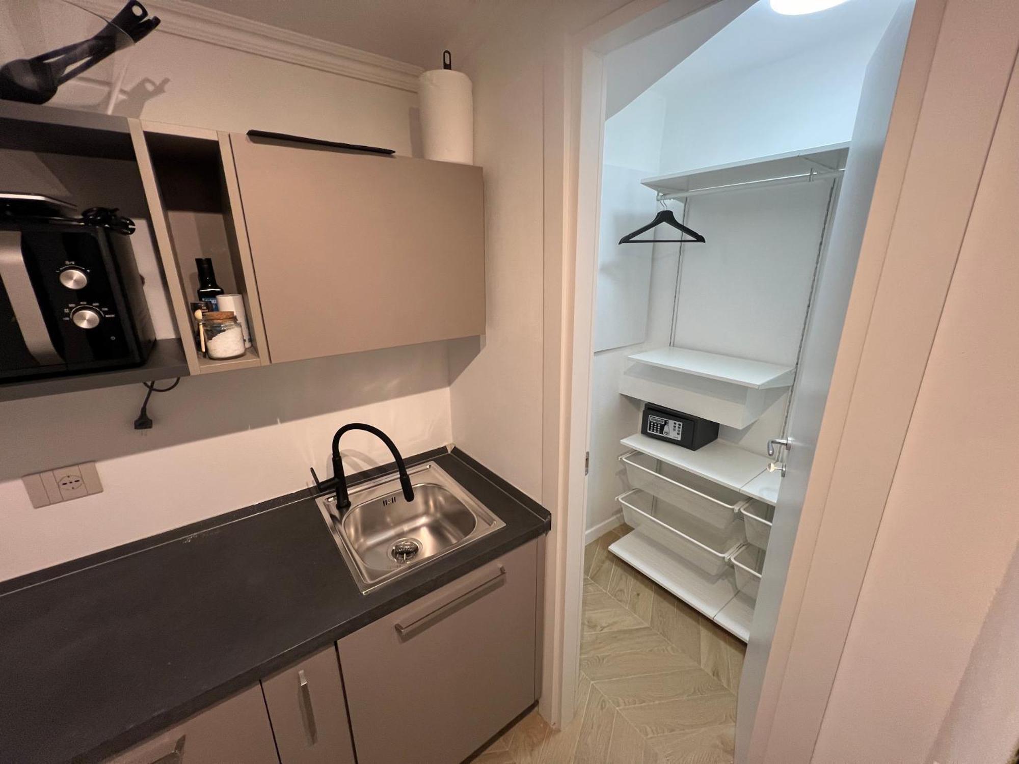 Luxury Blue Suites- Imperial Roma