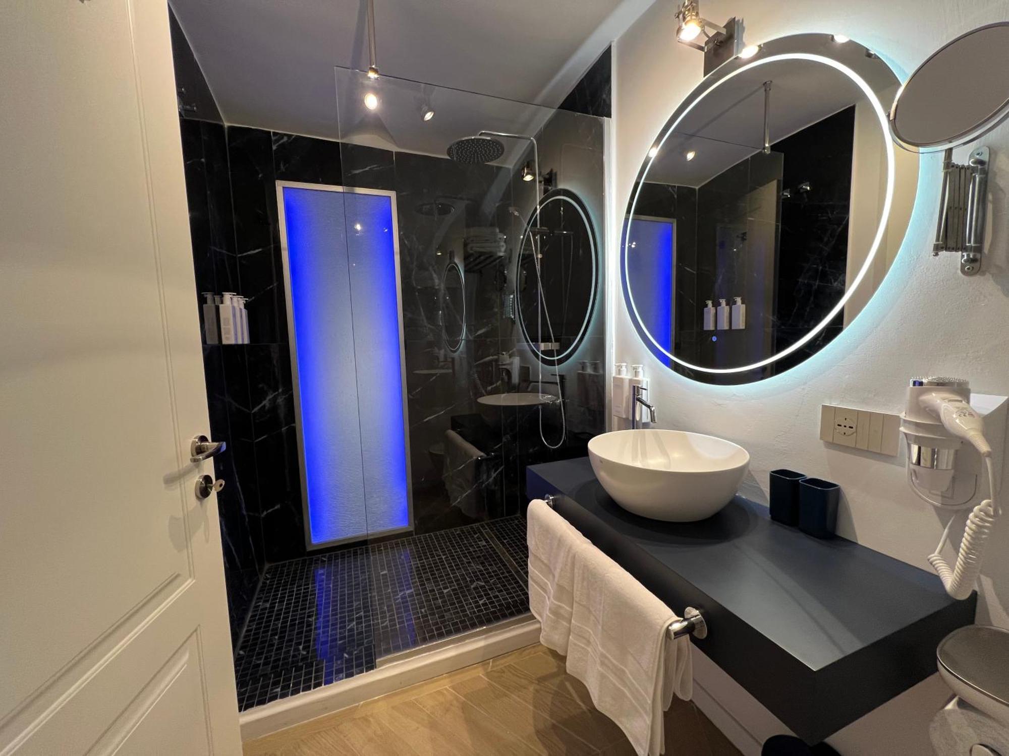 Luxury Blue Suites- Leilighet