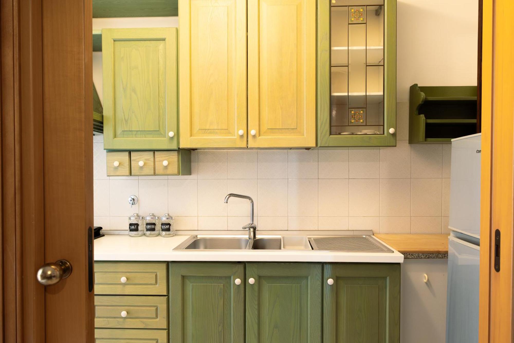 Apartment Alessandrino Rom