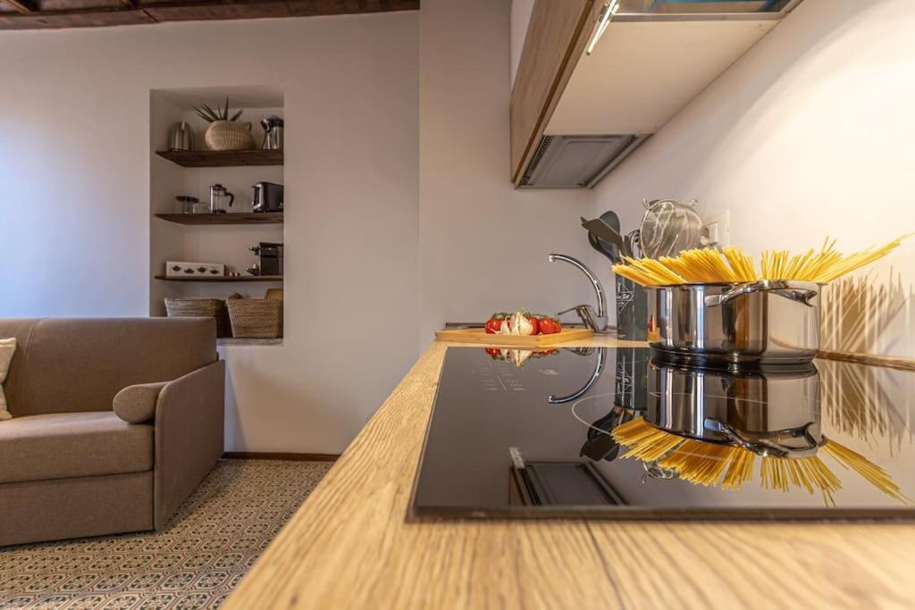 18 Ciancaleoni House Roma