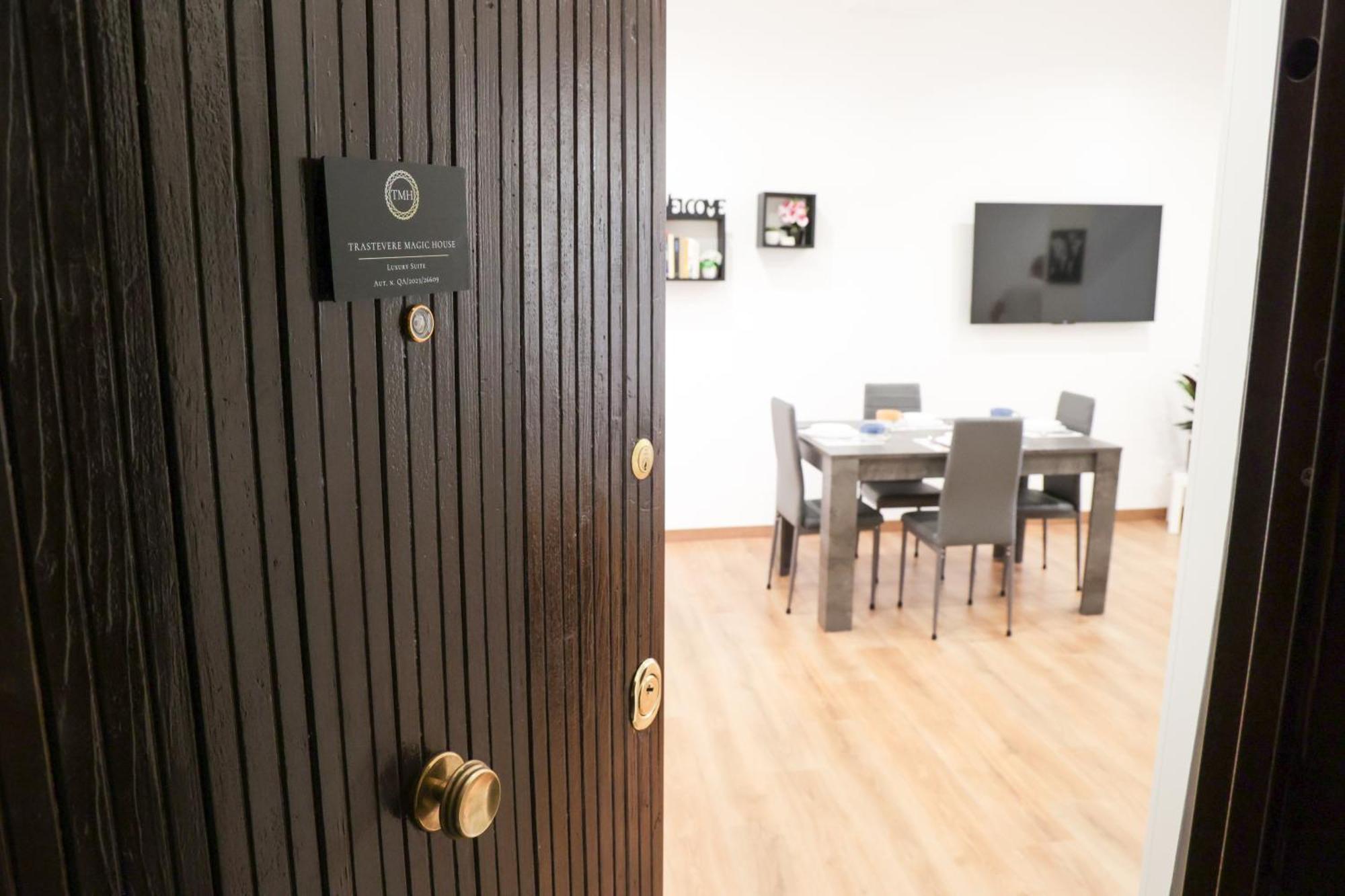 Trastevere Magic House Luxury Apartment *
