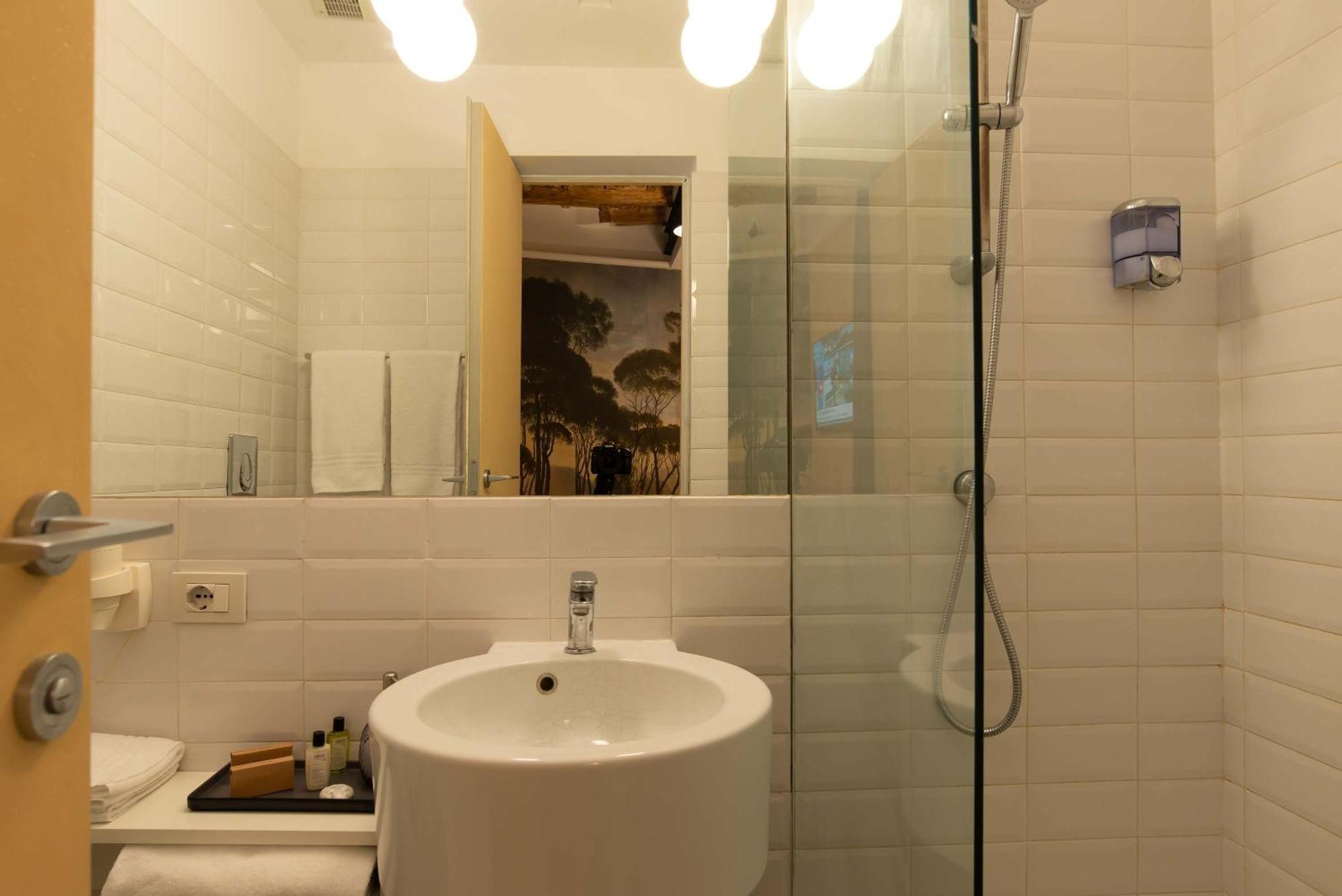 Elite Hotel 3*