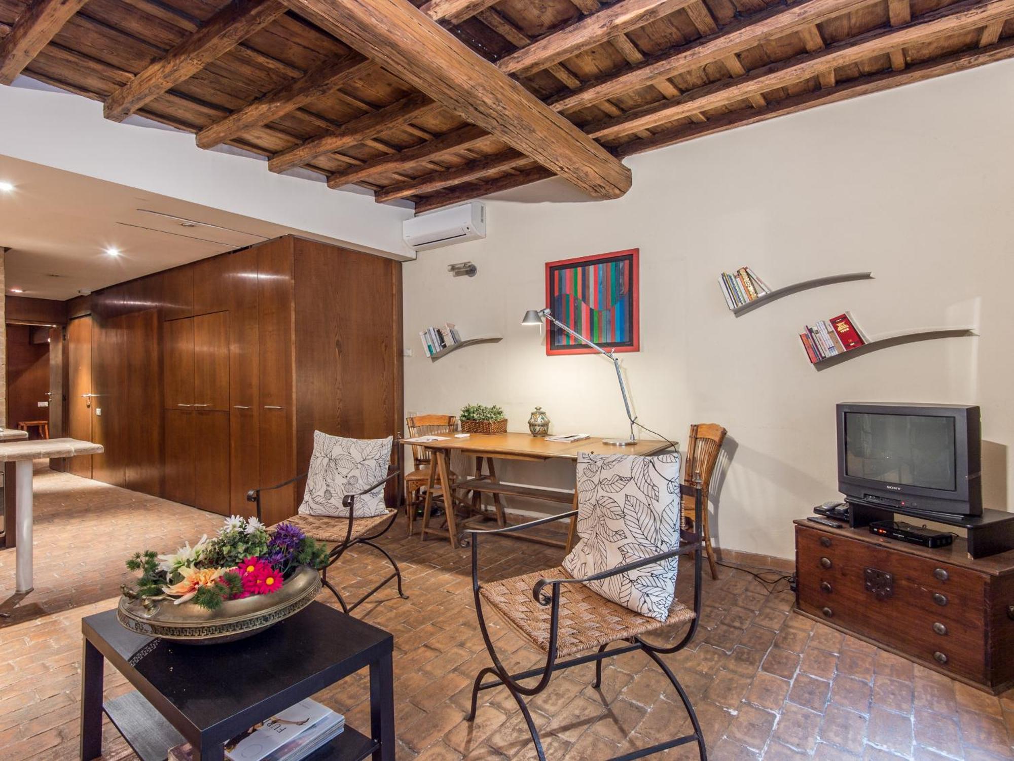 Apartamento Enchanting Two Bedroom Navona