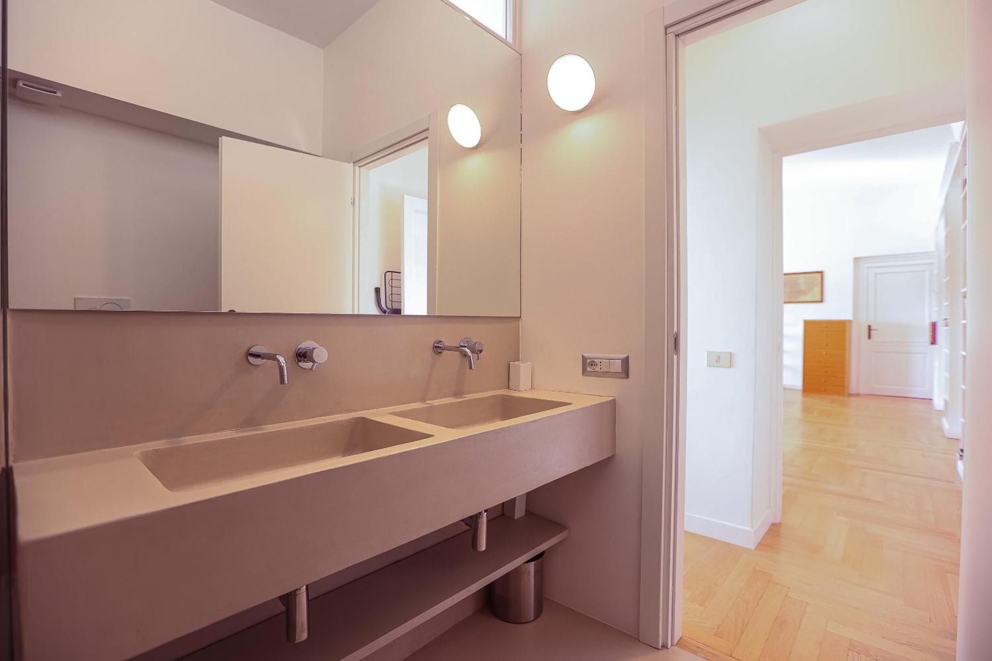 Giulio Cesare Penthouse In Roma