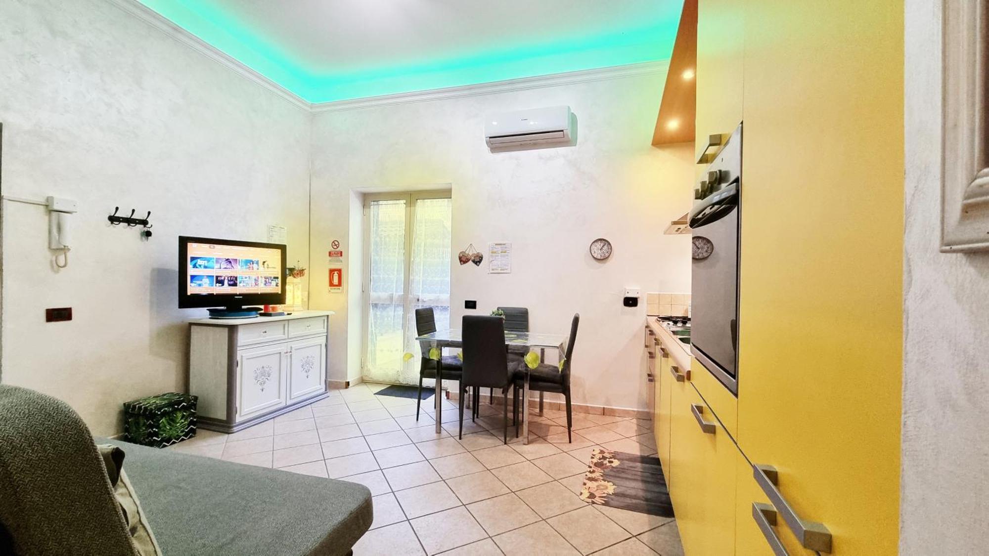 Ylyejon Esclusivo Al Pianoterra Con Parcheggio E Terrazza Apartamento