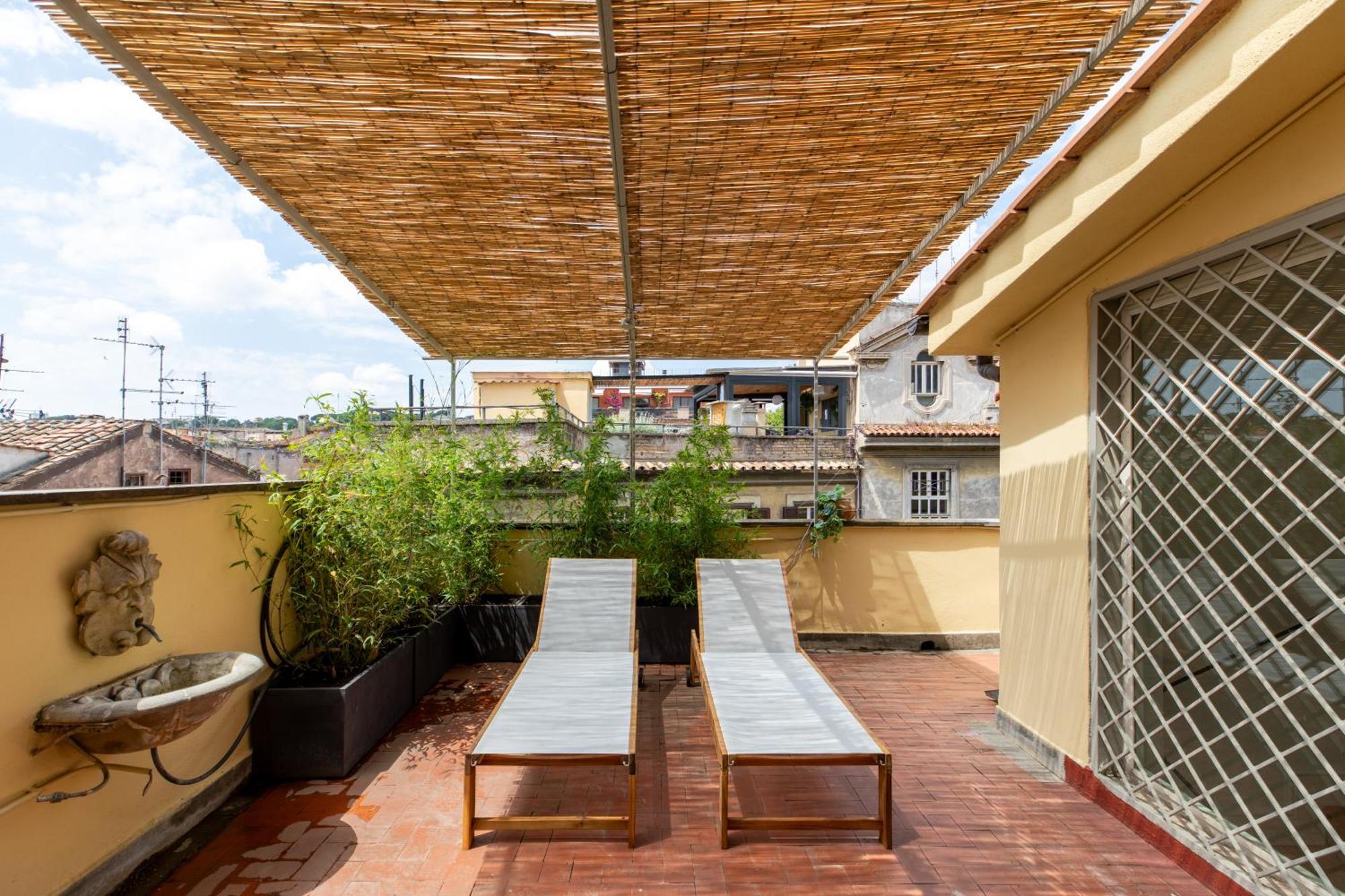 Iflat Trastevere Stylish 4 Bedroom Penthouse Appartamento