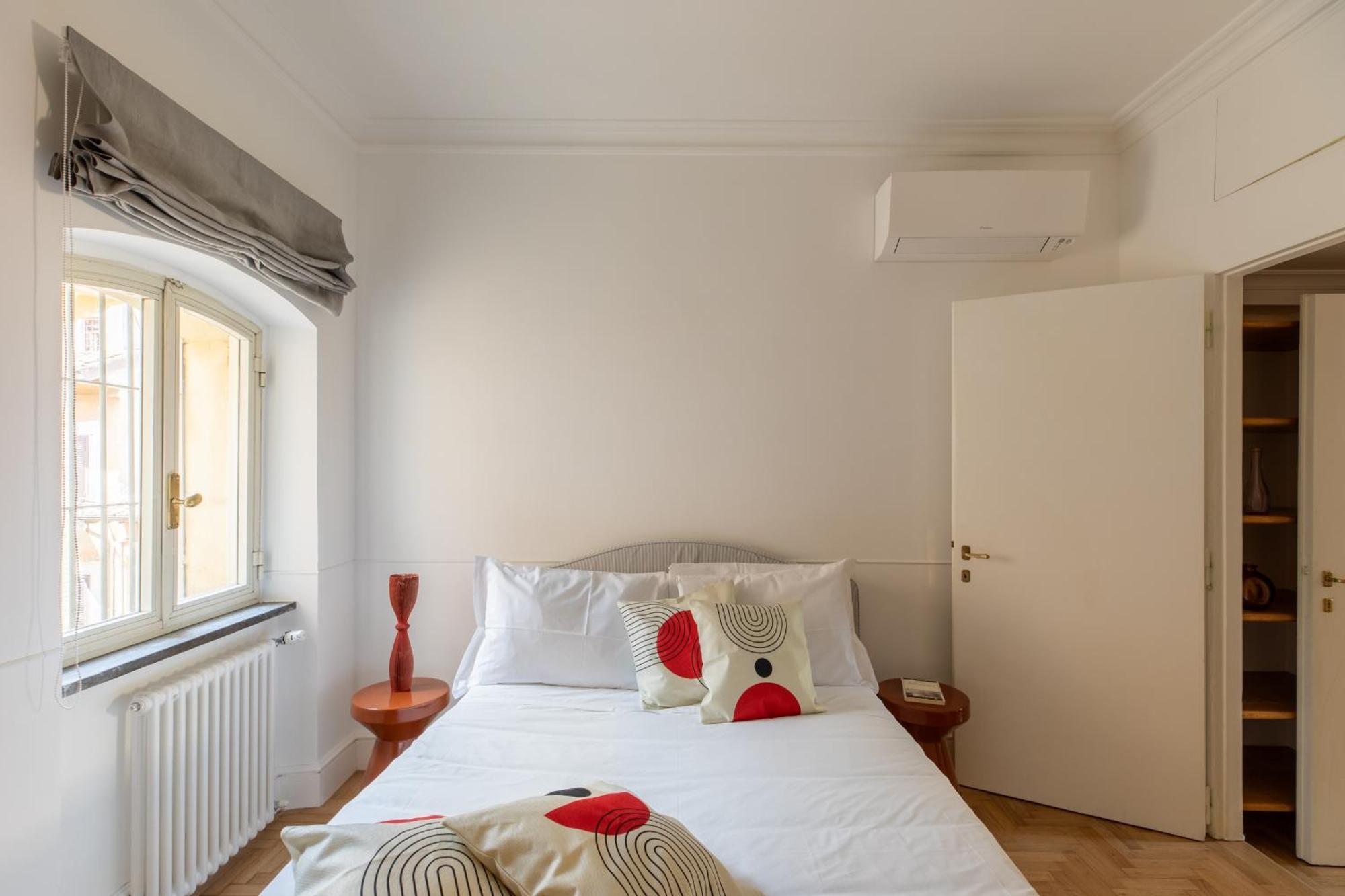 Appartamento Iflat Trastevere Stylish 4 Bedroom Penthouse