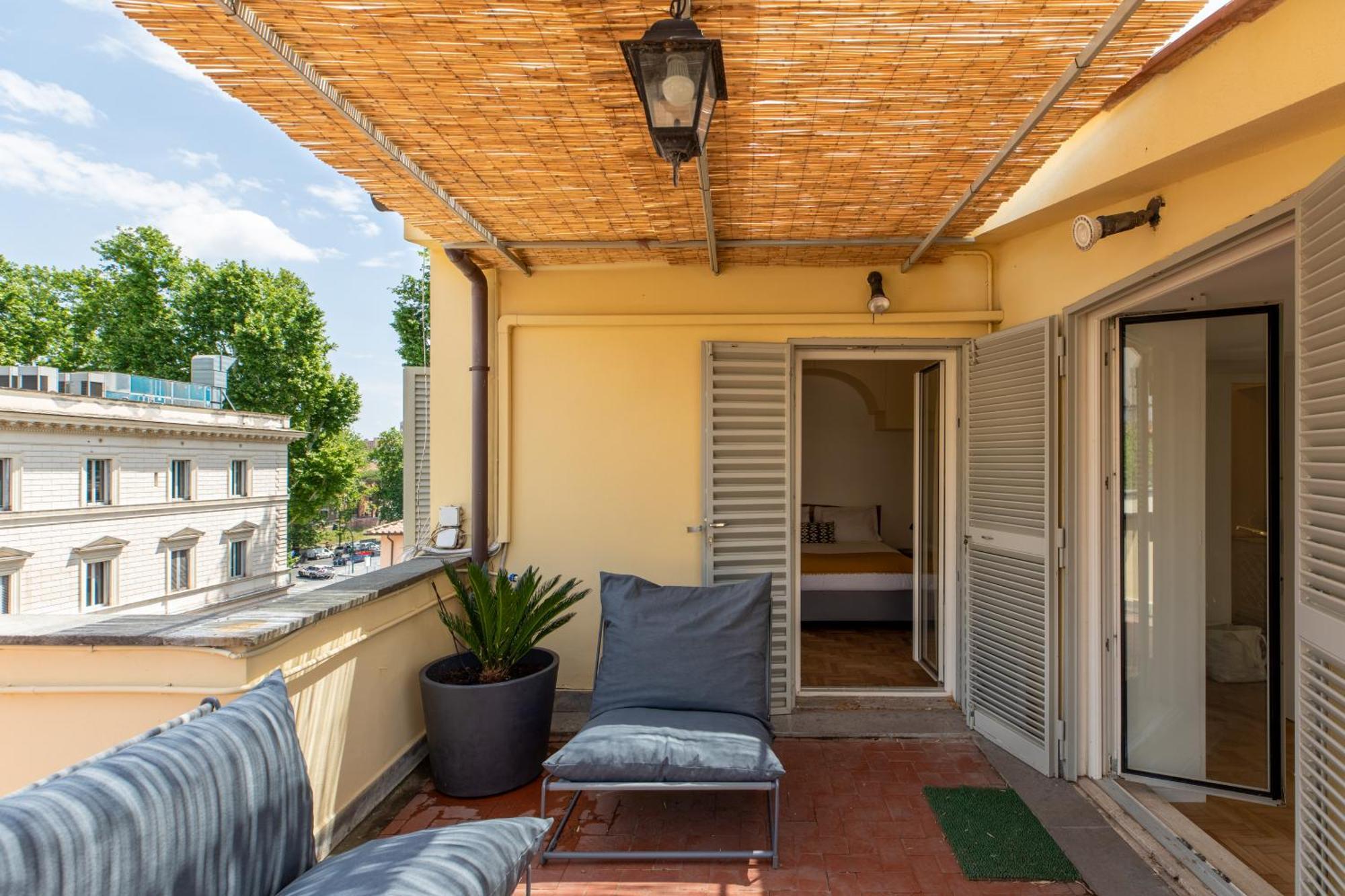 Appartamento Iflat Trastevere Stylish 4 Bedroom Penthouse