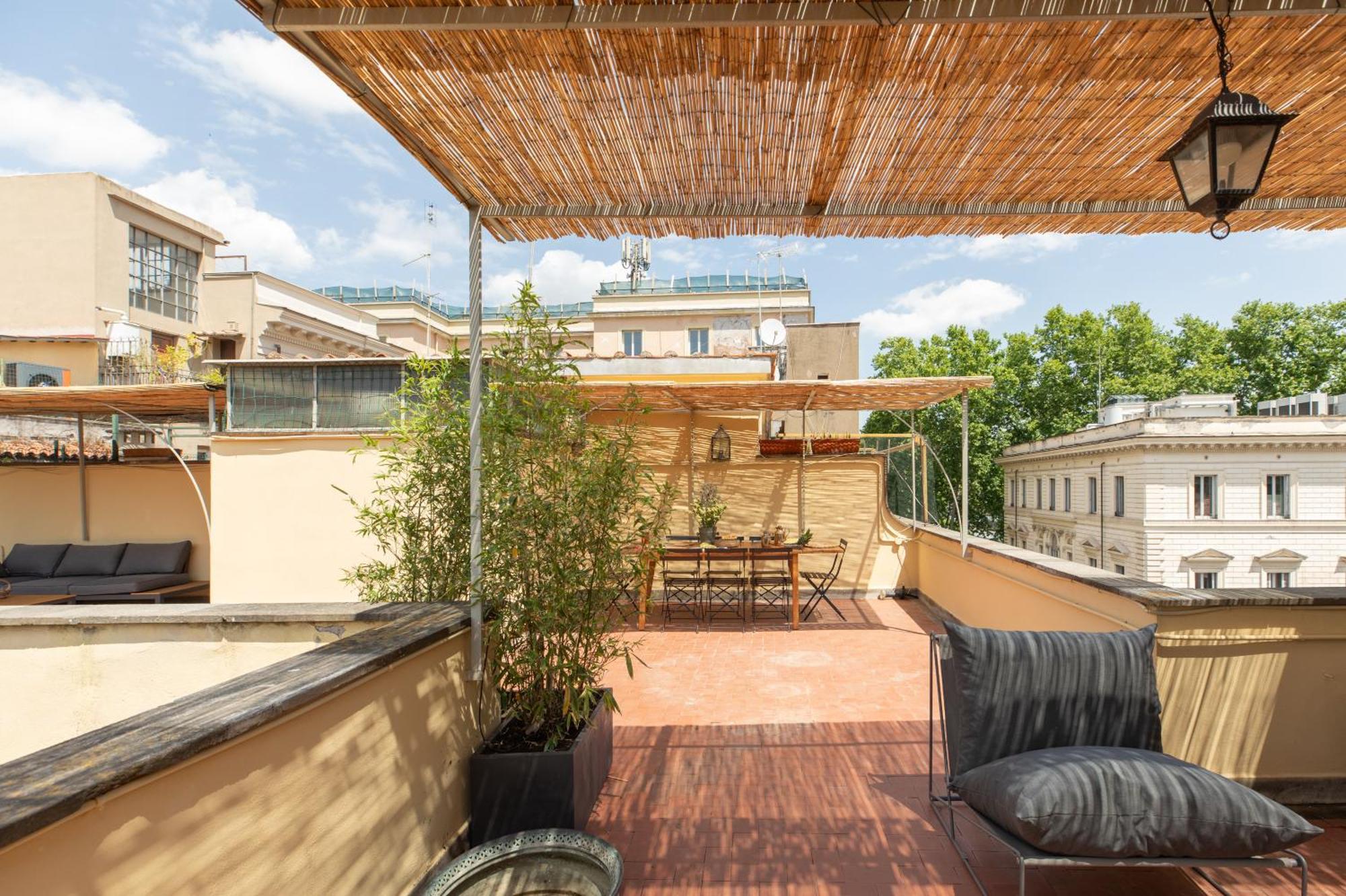 Appartamento Iflat Trastevere Stylish 4 Bedroom Penthouse
