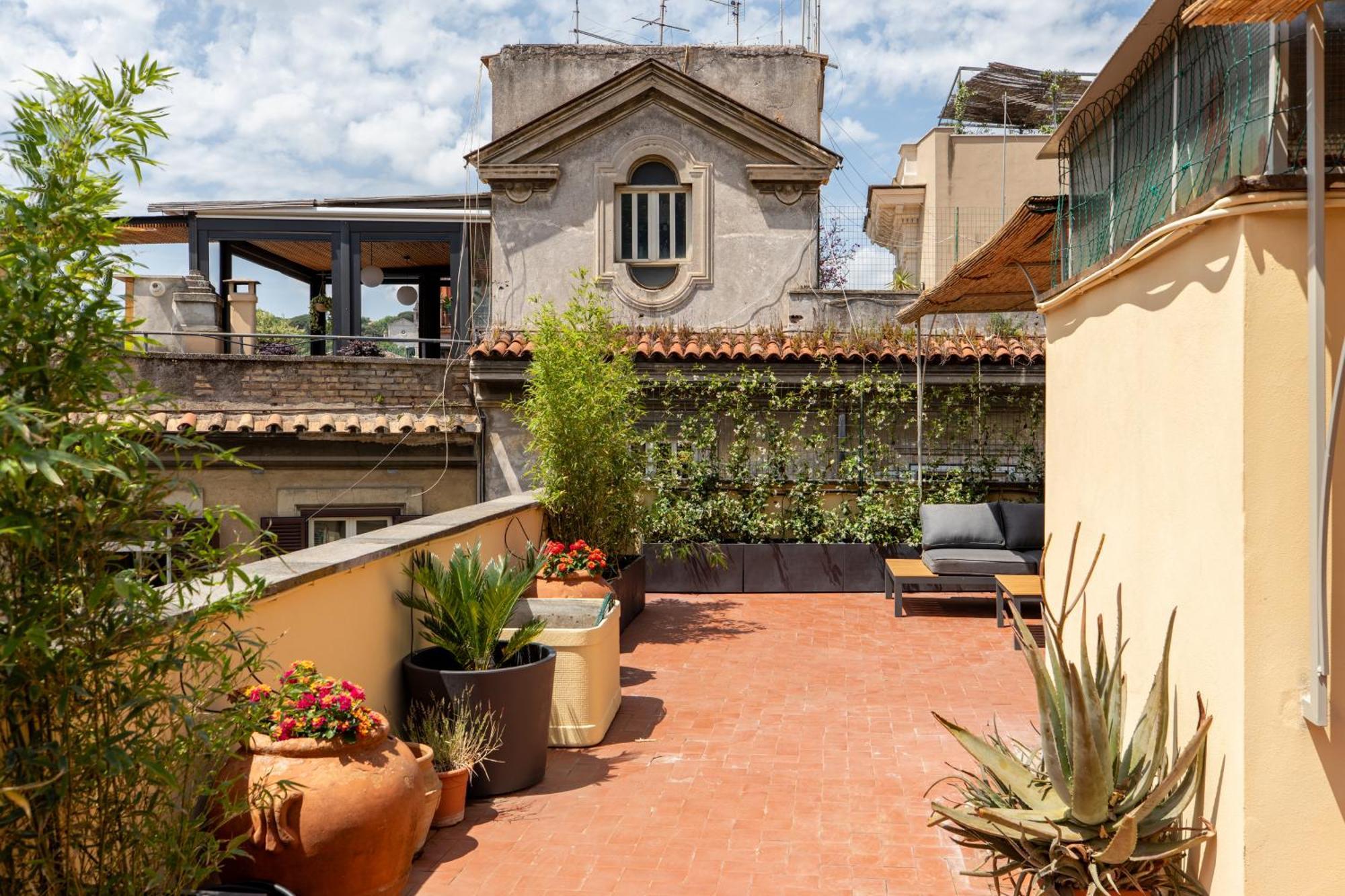 Iflat Trastevere Stylish 4 Bedroom Penthouse Roma