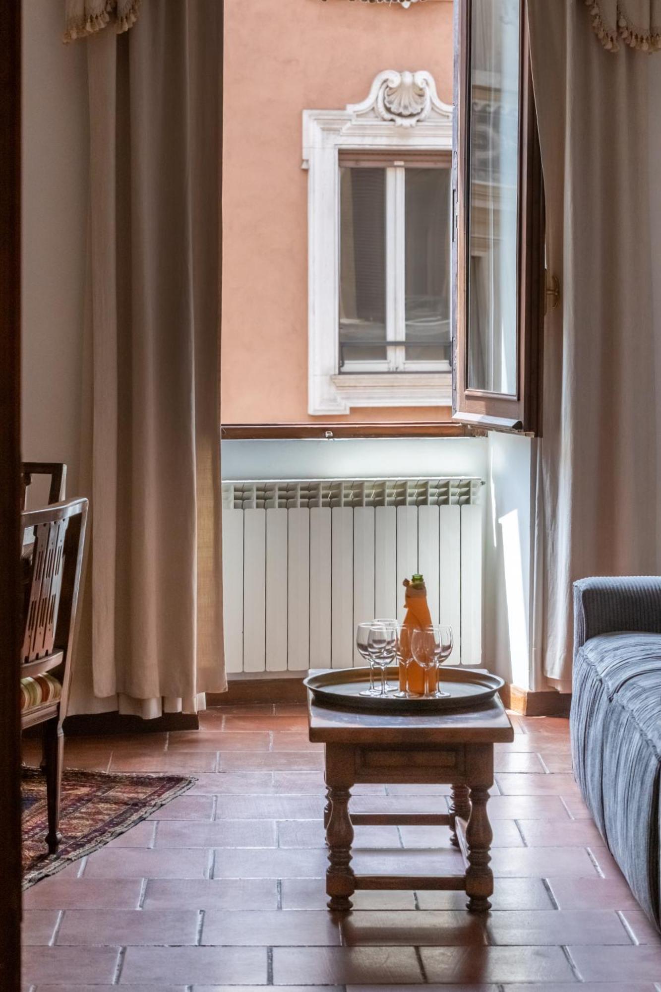 Chilling' Piazza Di Spagna Apartamento