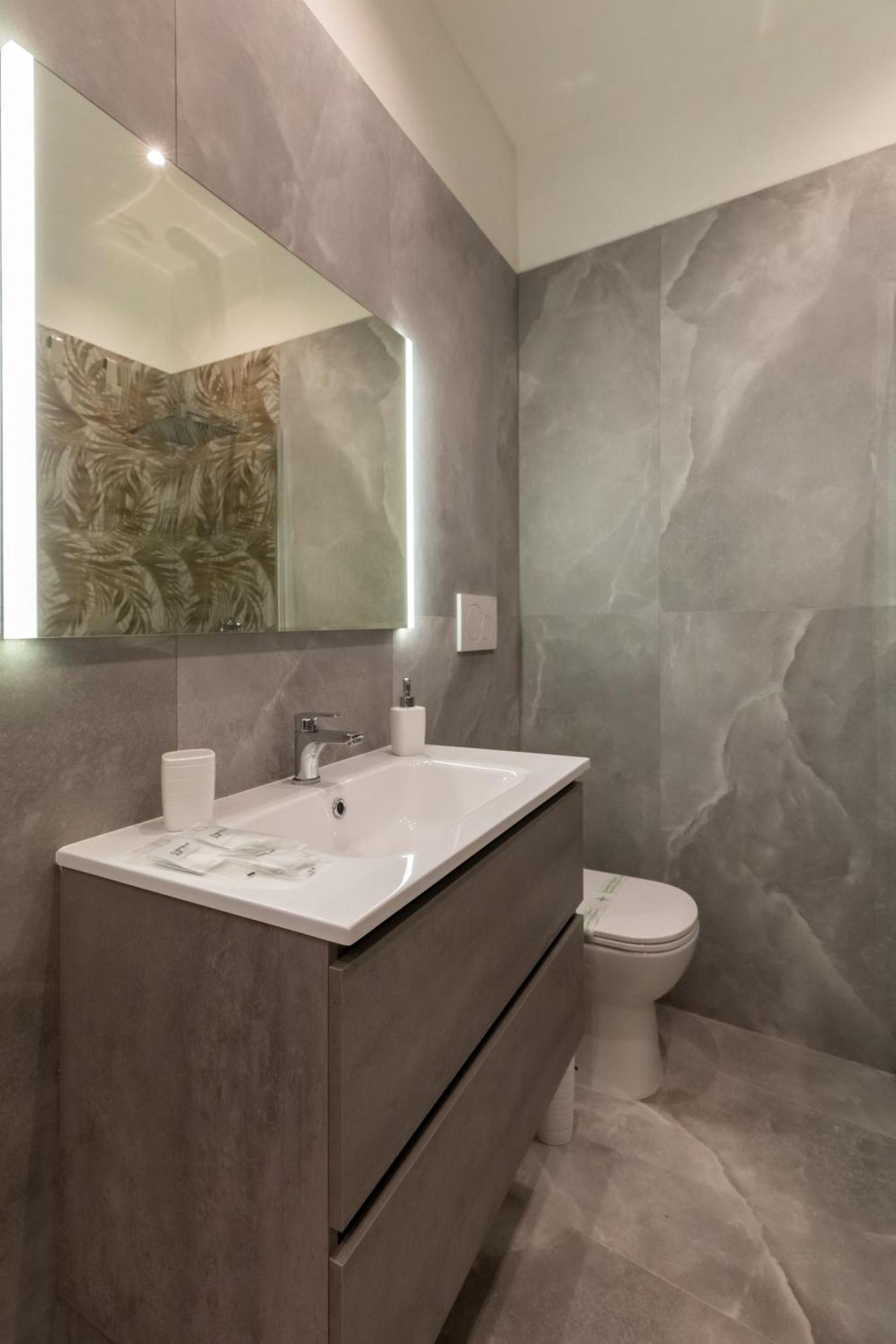 Chilling' Piazza Di Spagna Apartment