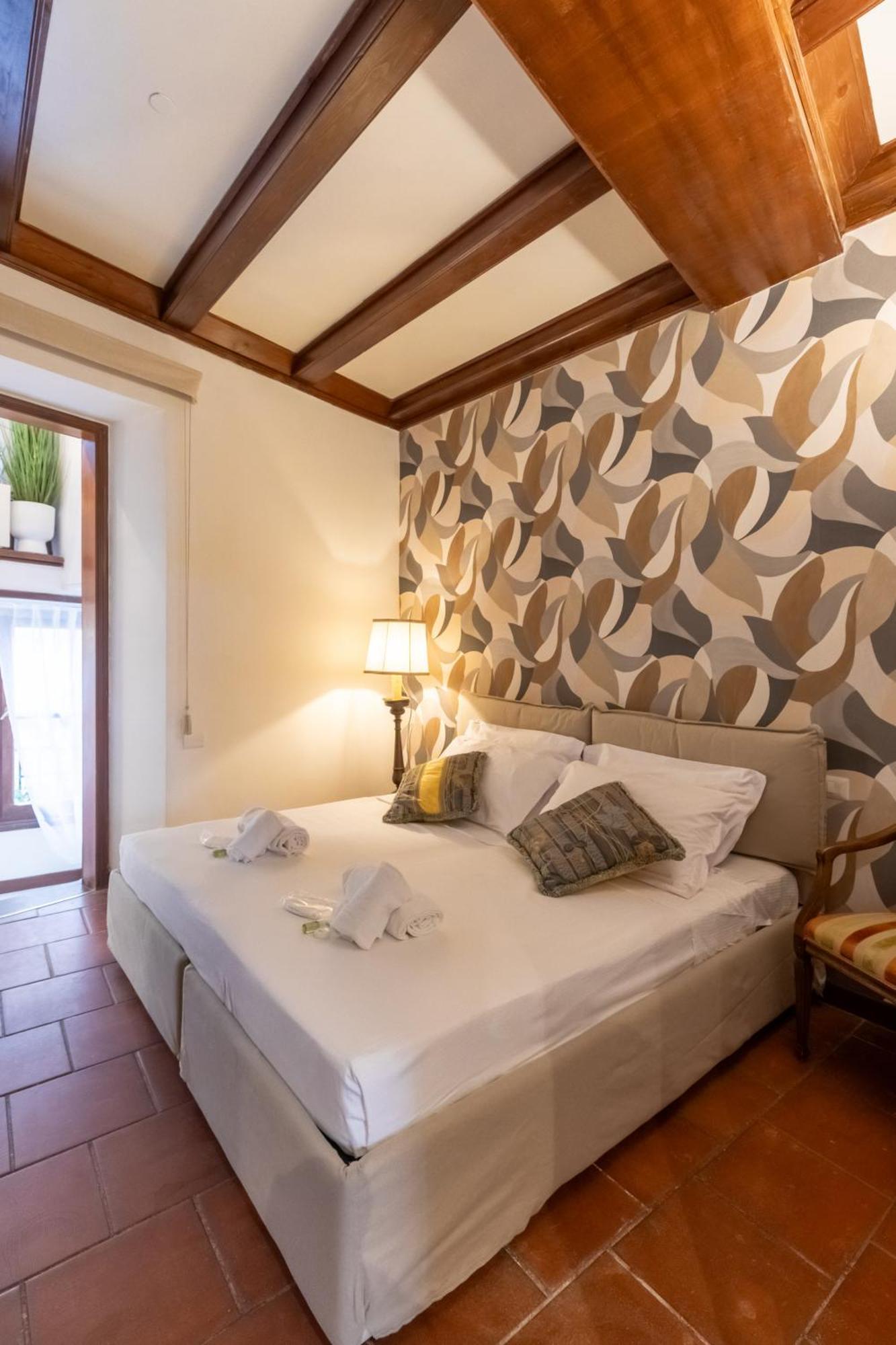 Chilling' Piazza Di Spagna Apartment Rome