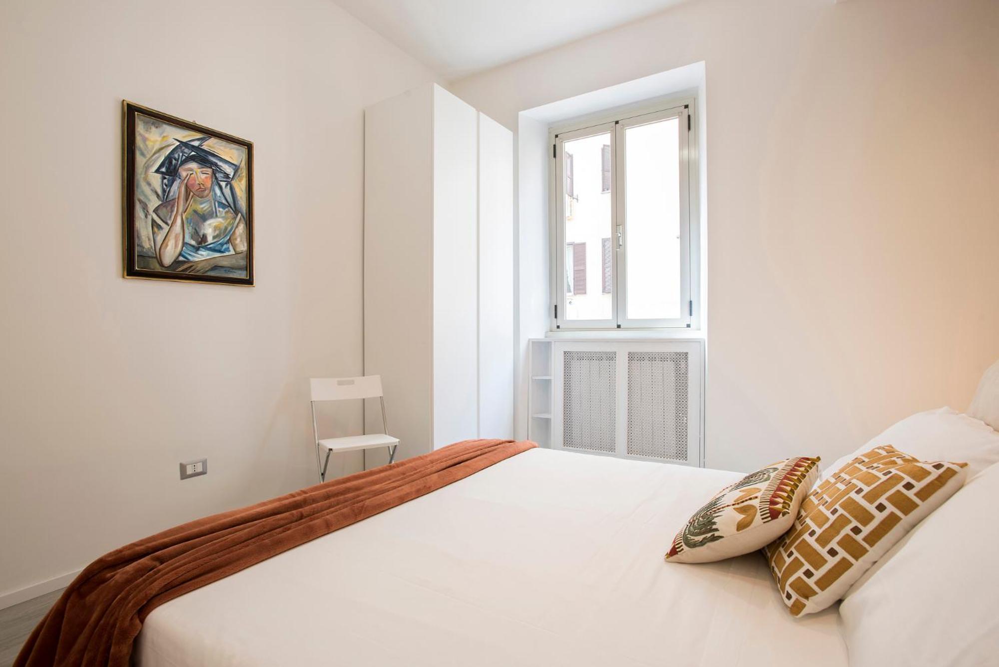 Domus White Roma