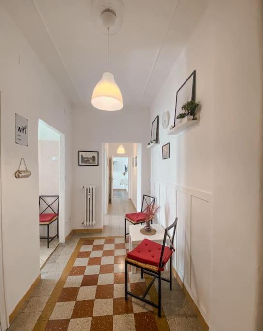 Netflix & Wi-fi Dacia Apartamento Roma