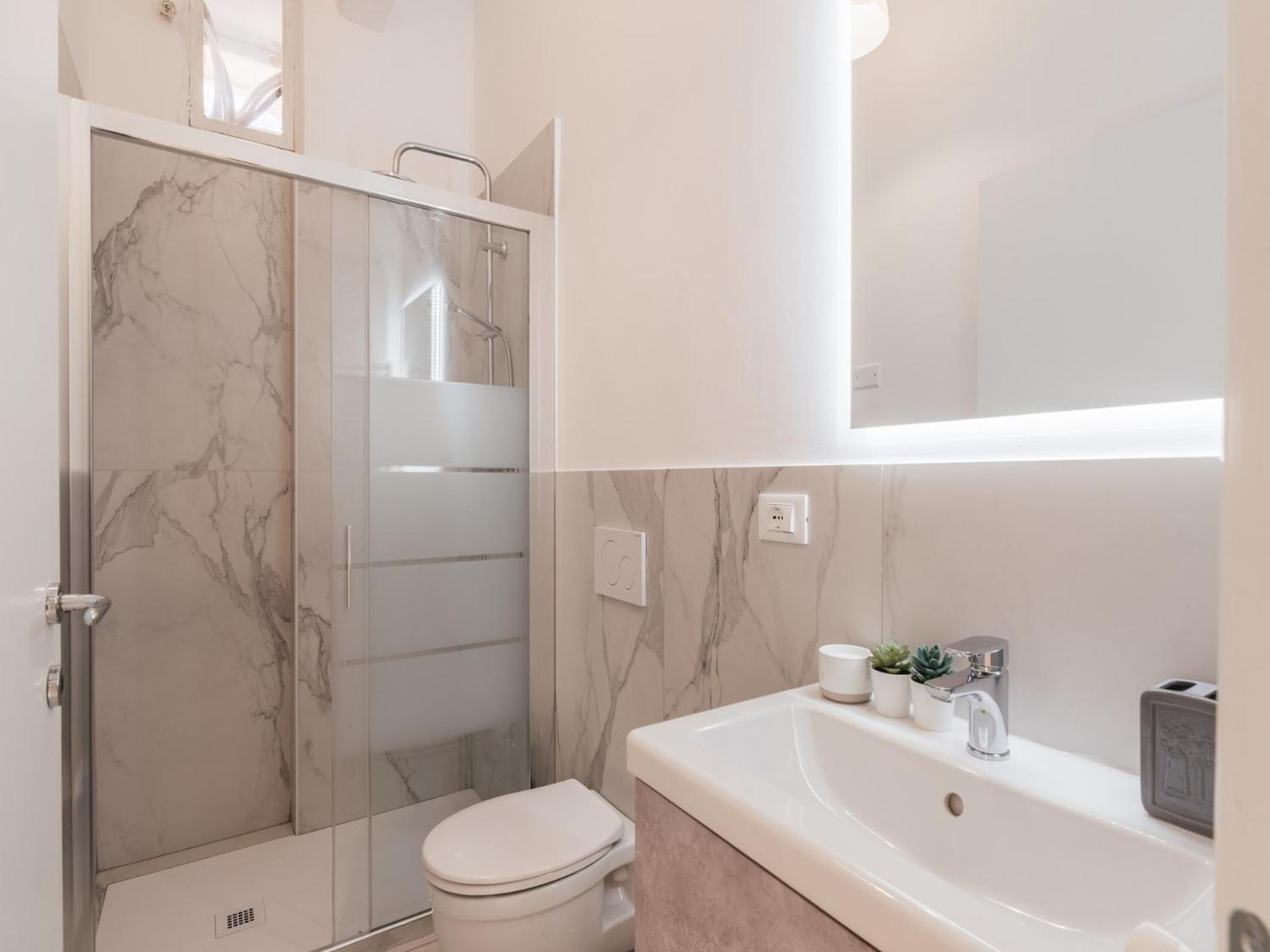 The Rent - Spacious One-bedroom Near Colosseum Appartamento Roma