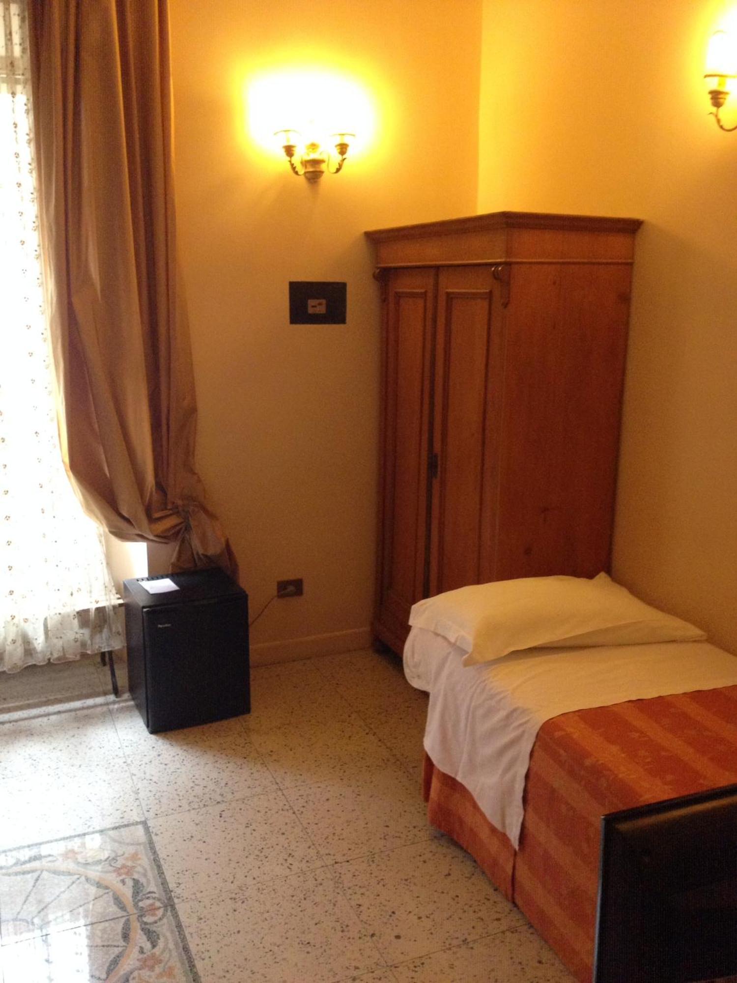 Affittacamere Maison De Marta 2*