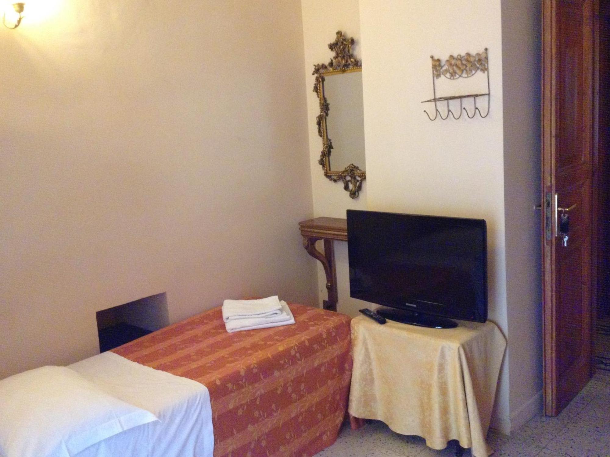 Maison De Marta 2*