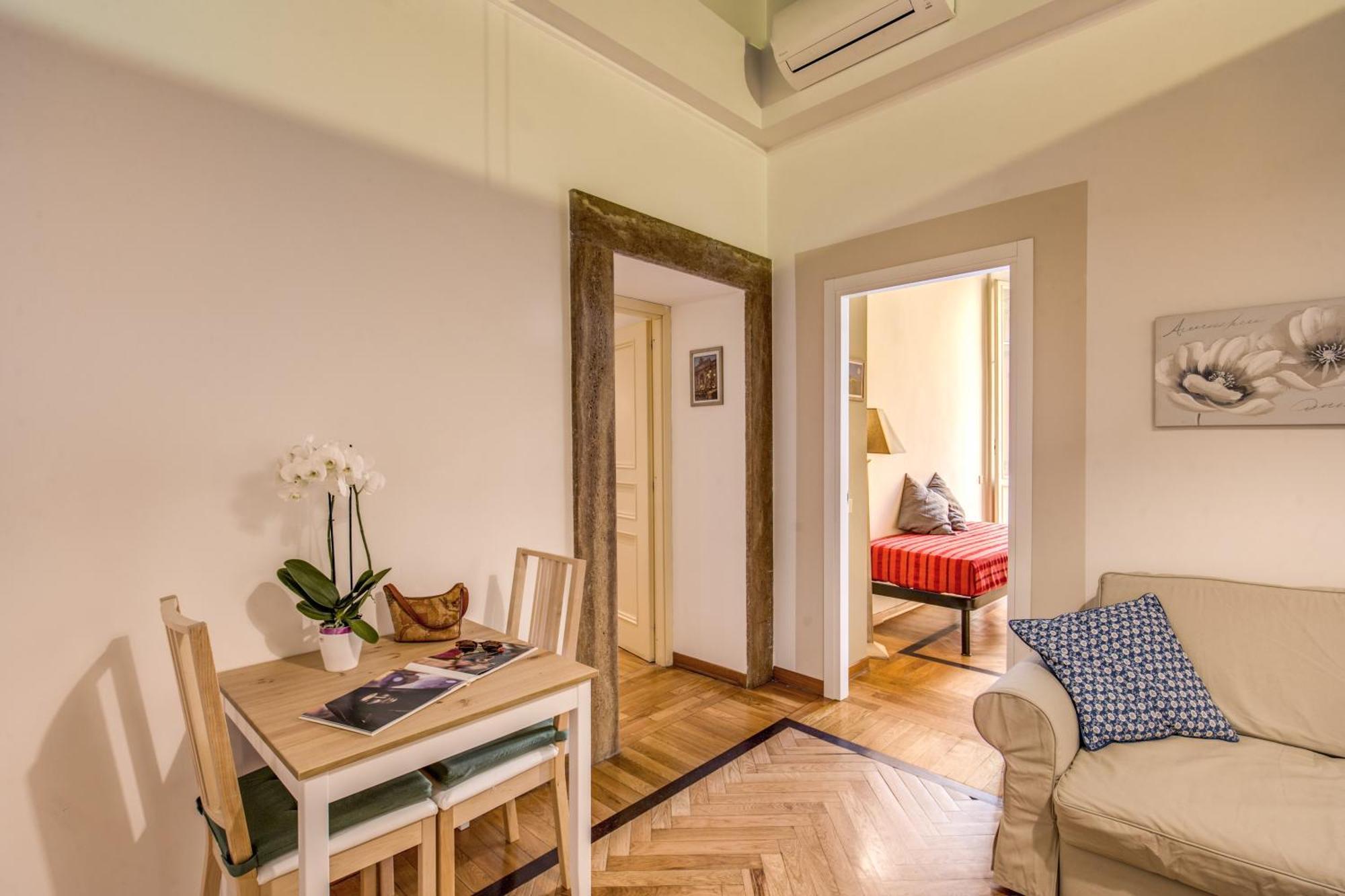 Tritone House Gjestgiverier Roma