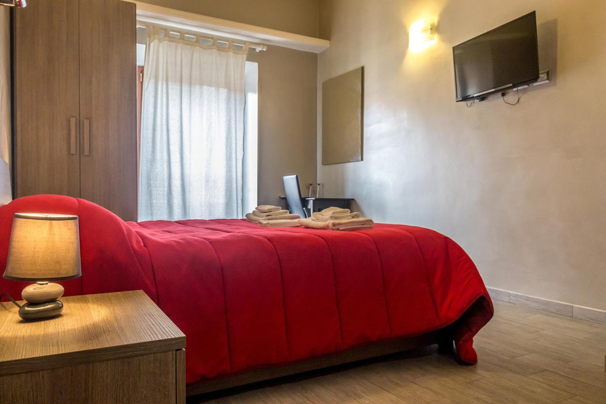 San Pietro's - Guest house 2*