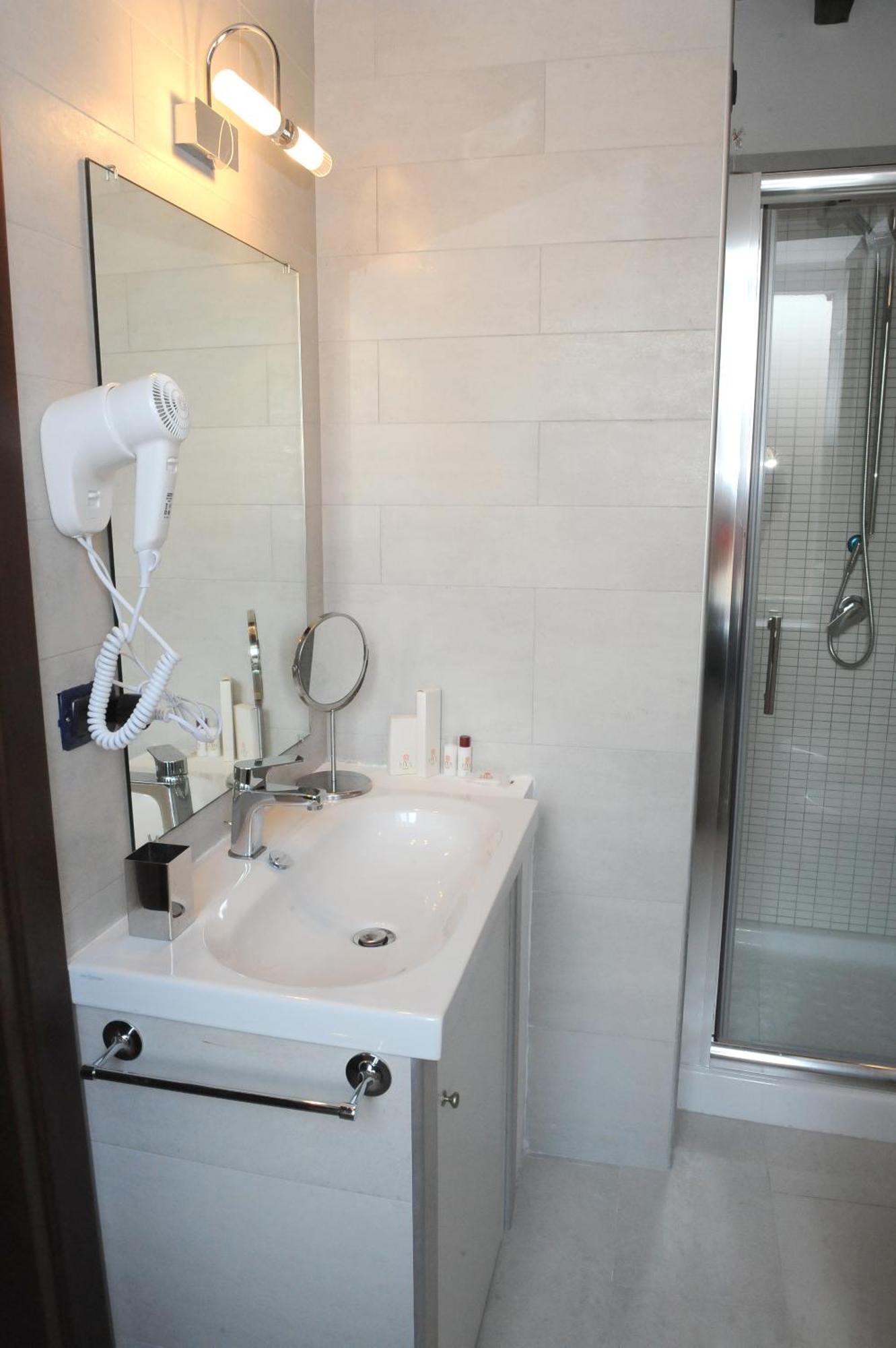 Flowers Apartments Gasthof 2*