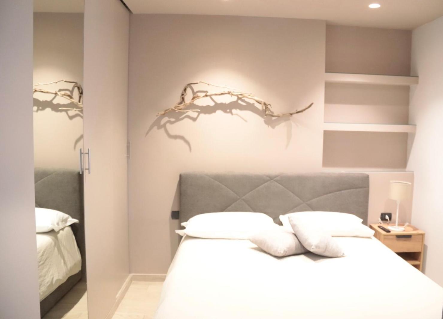 Apartamento Lux Capannelle Roma