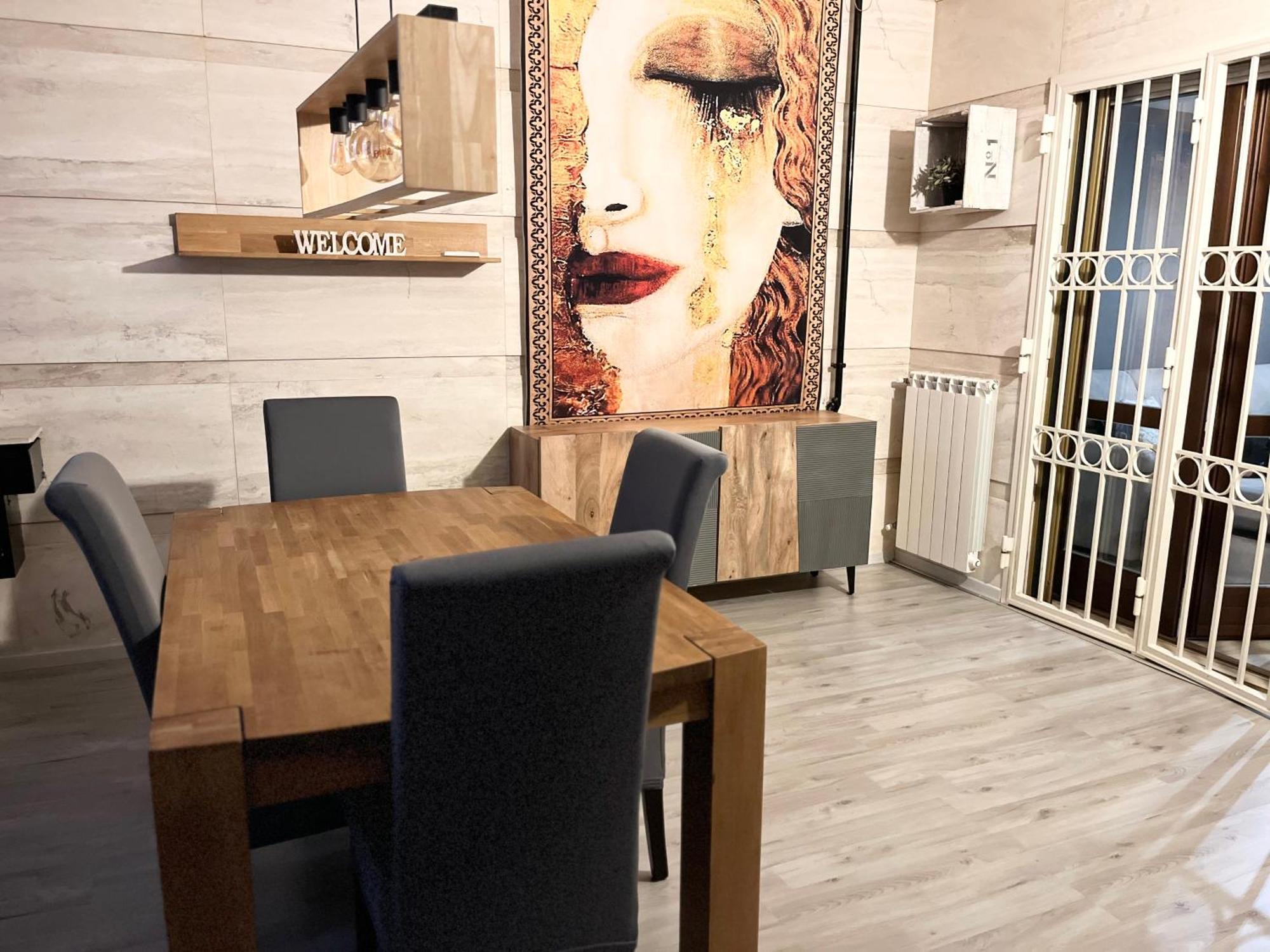 Lux Capannelle Apartamento