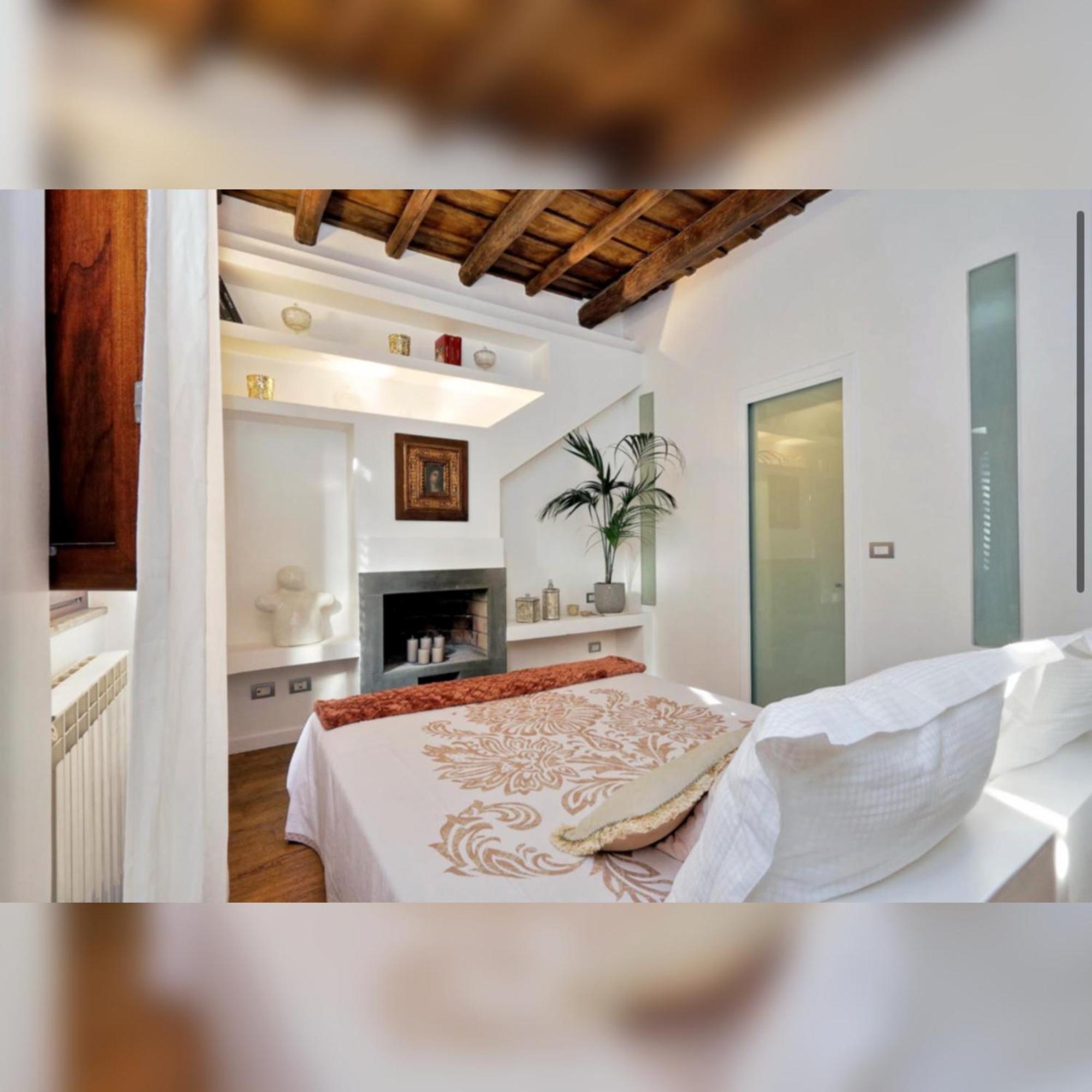 Labanca's Luxury Pantheon Roma
