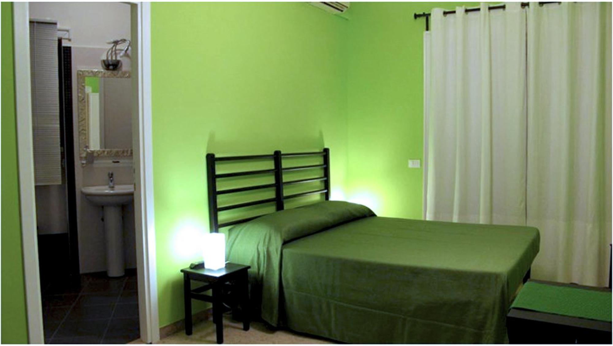 Bed & Breakfast Arches 2*