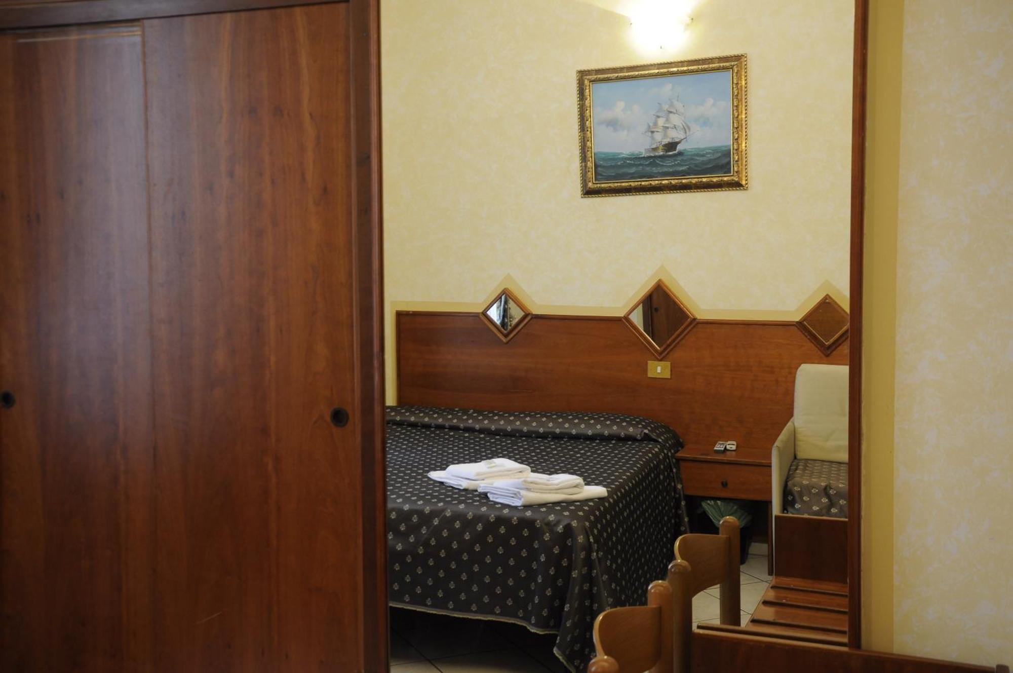 Hotel Farini Roma