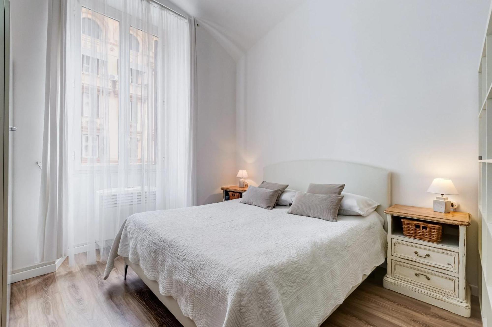 Charming With Panoramic View In The Heart Of