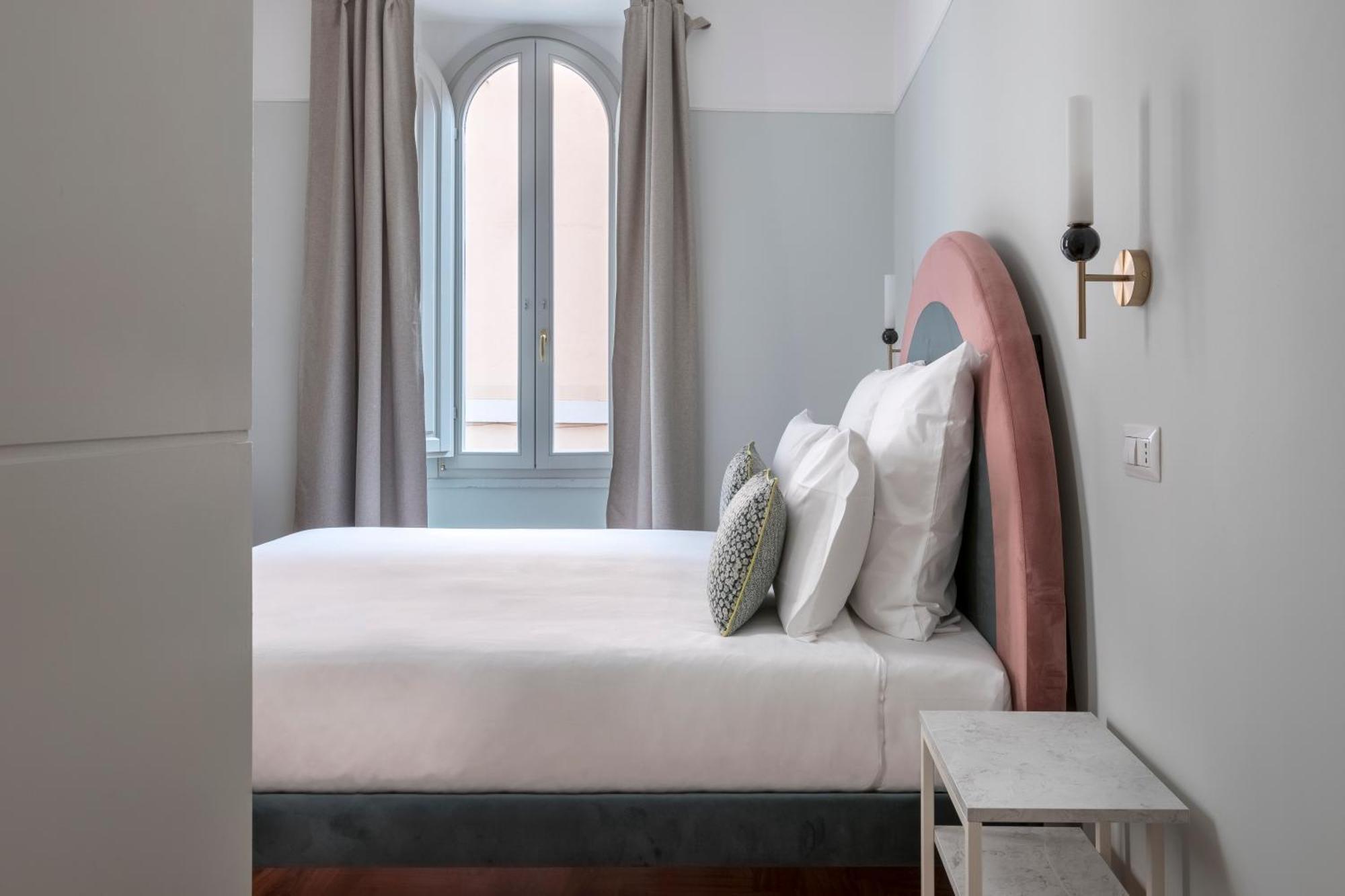 Numa Portico Aparthotel