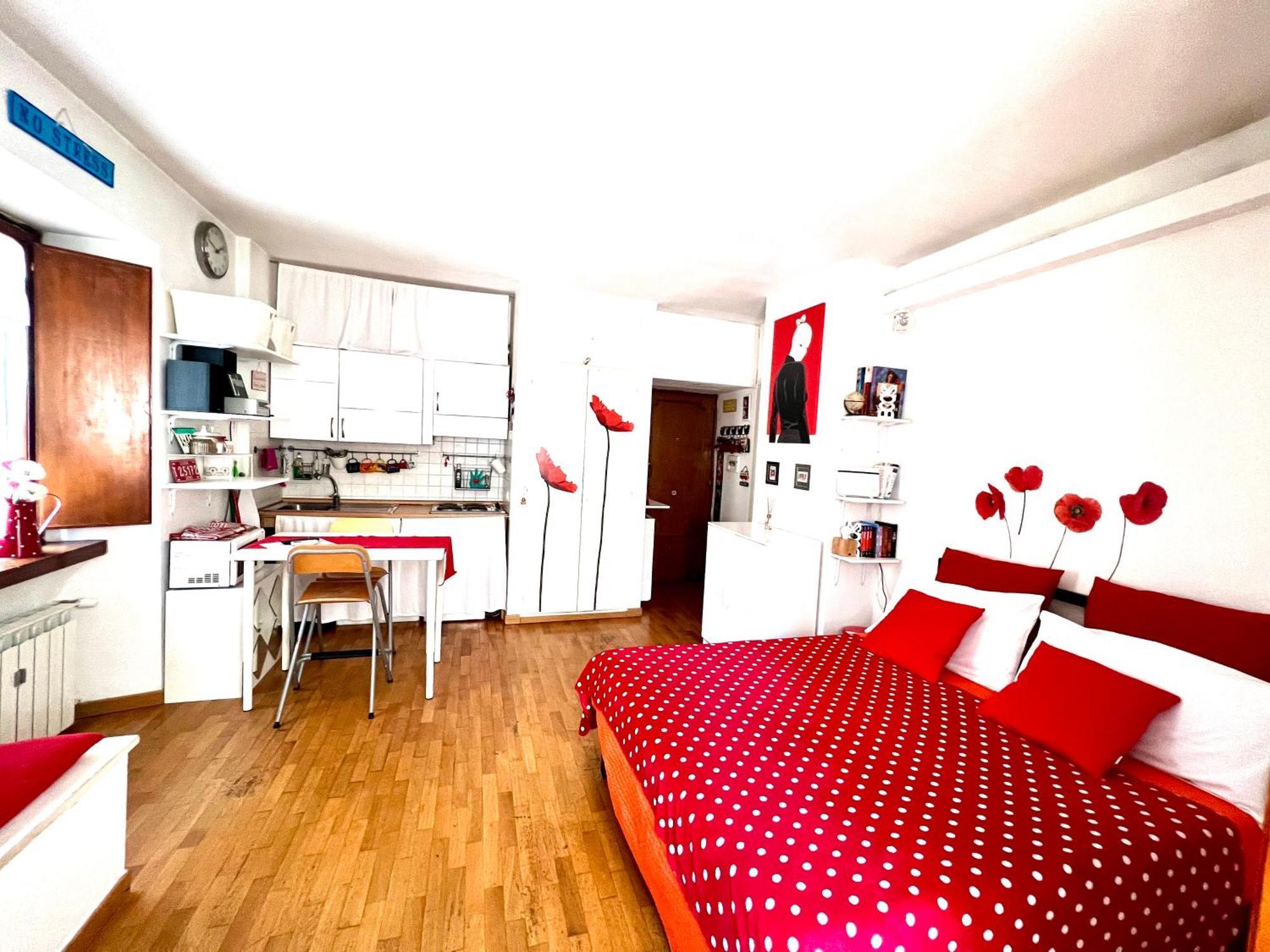 Apartamento Lovely Near Colosseum Roma