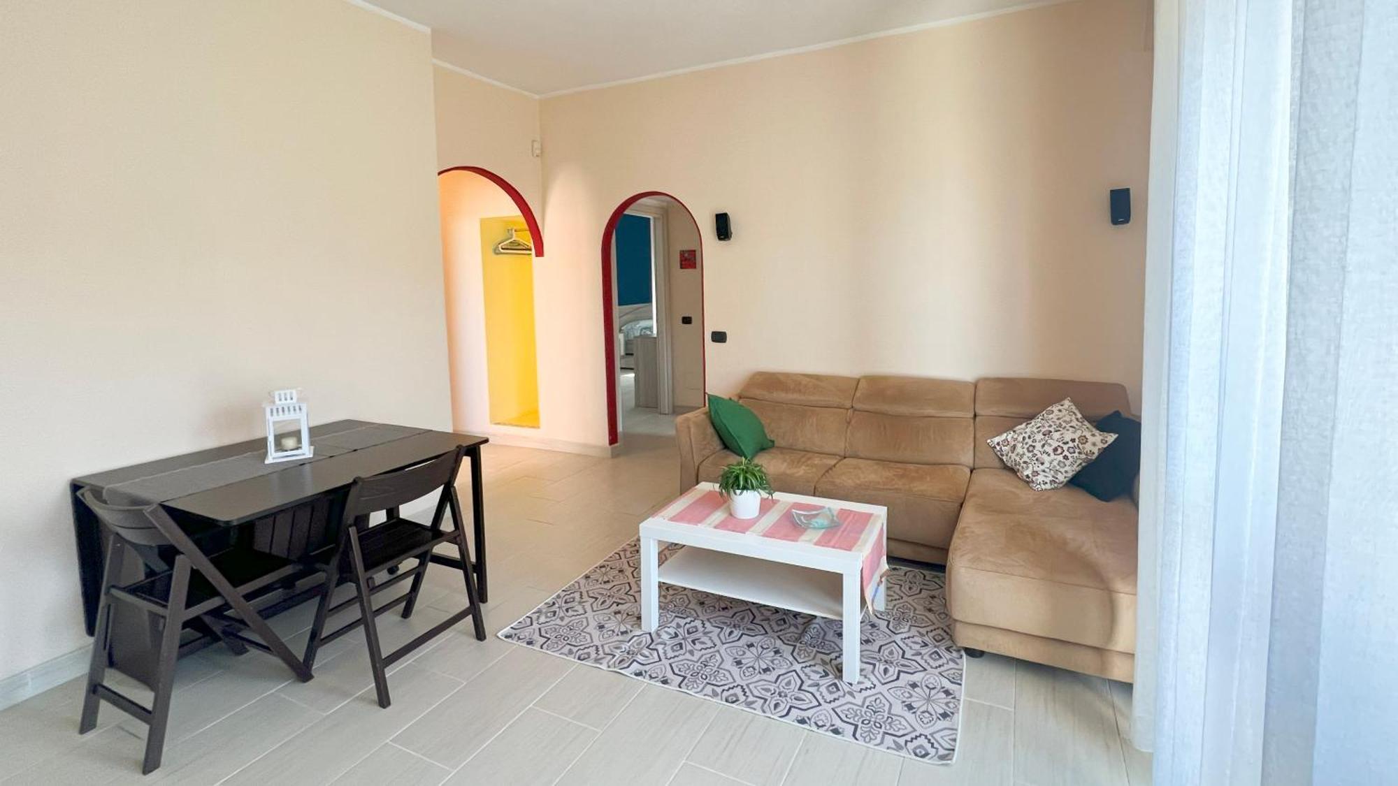 Apartment Grimhouse, Nuovo Trilocale In Lucio Sestio