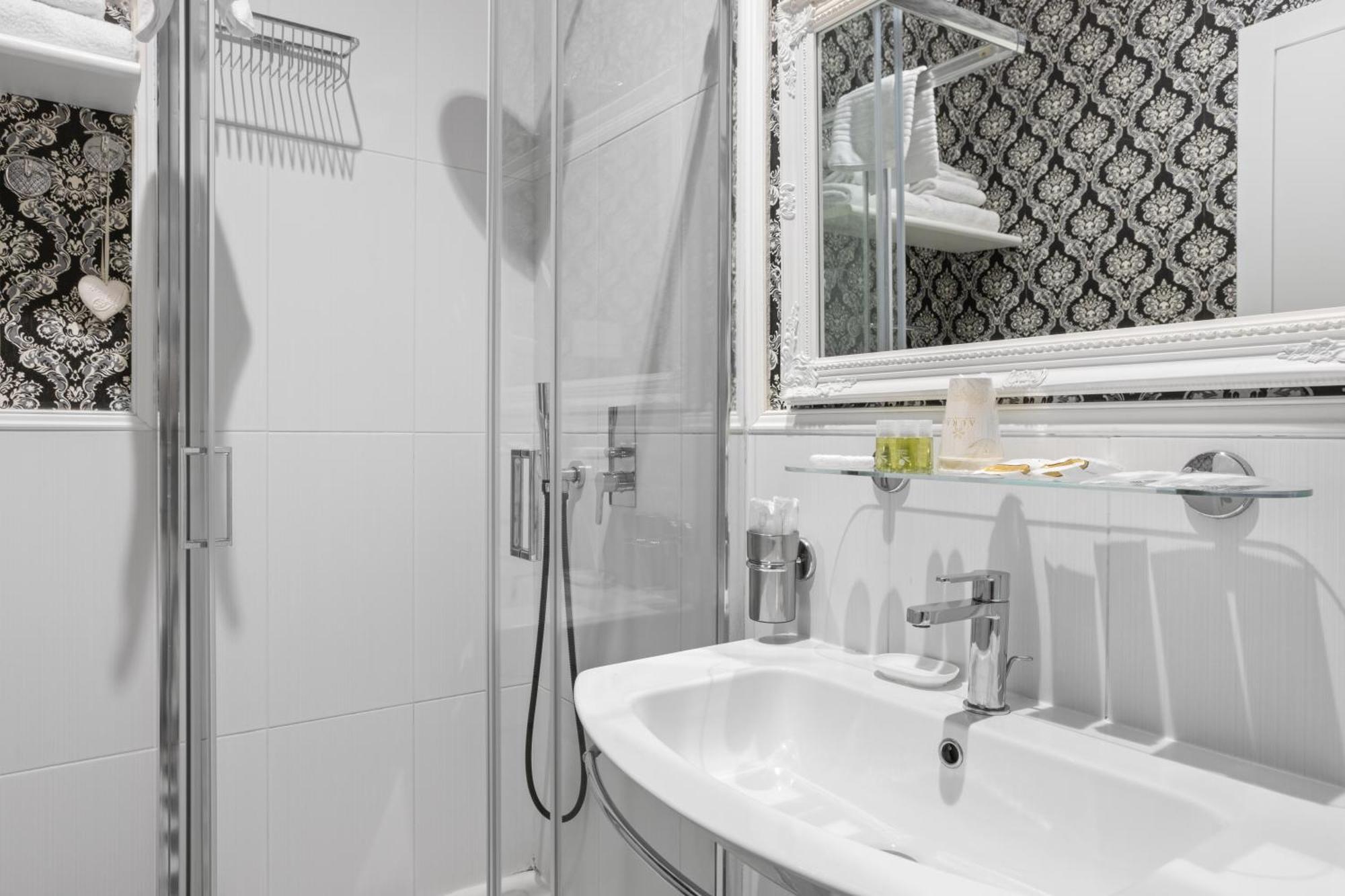 Gh Navona Casa de hóspedes 5*