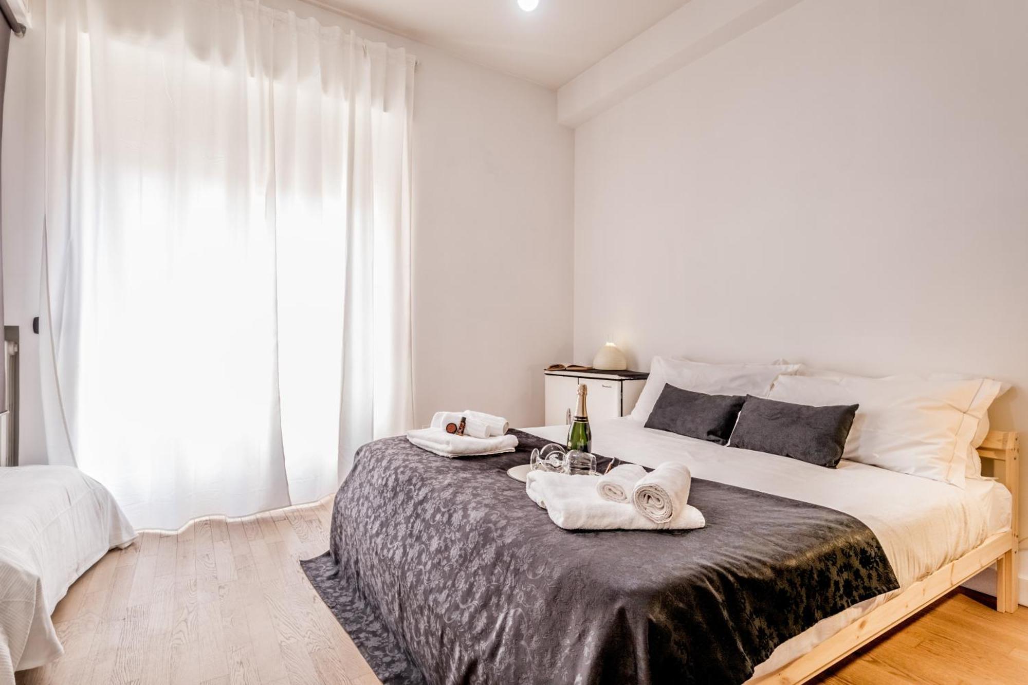 Bbhome Bright And Elegant Metro Libia High Floor Flat *