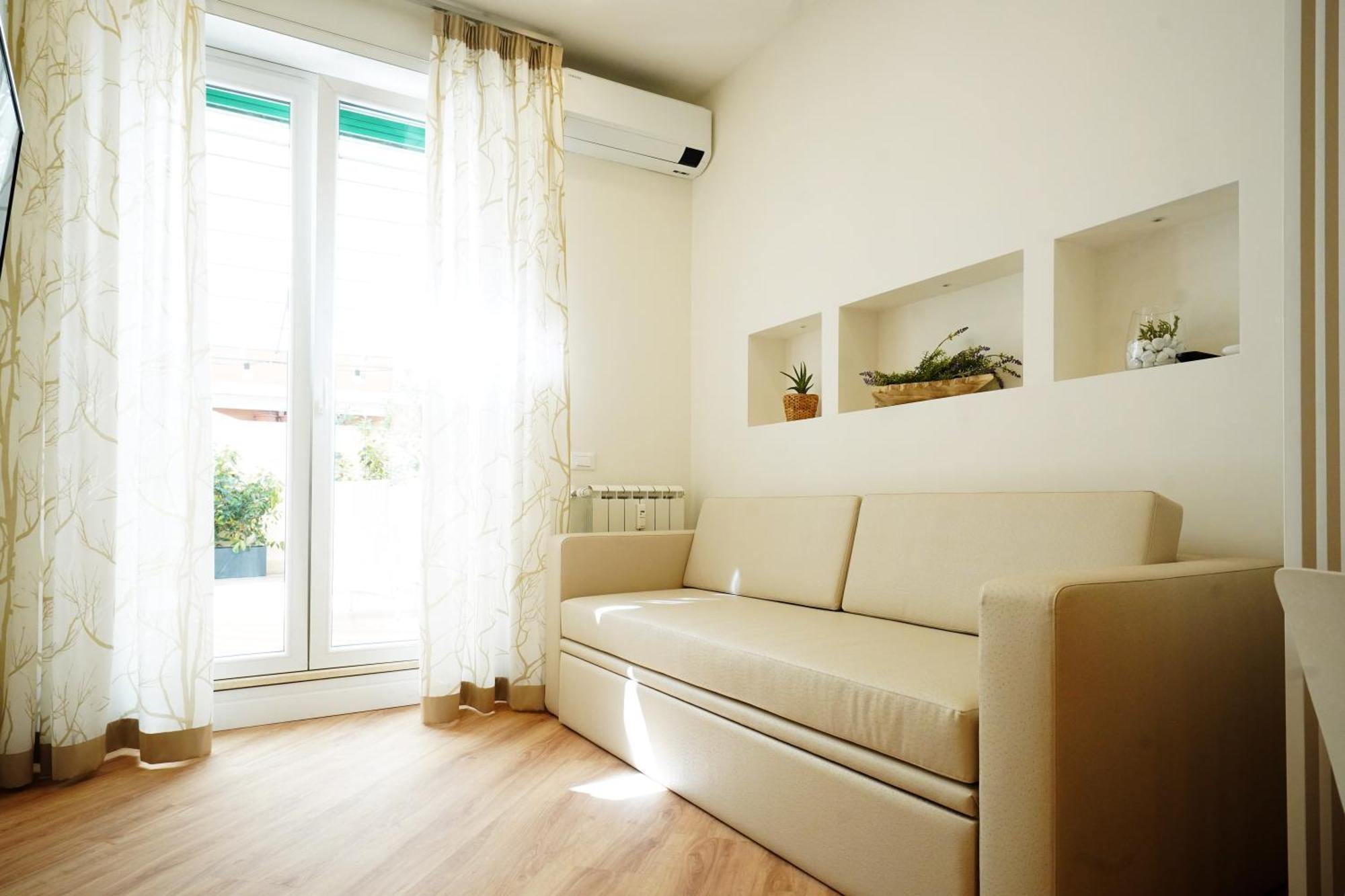 Peaceful 2 Bedrooms With Patio, Near Metro A Roma