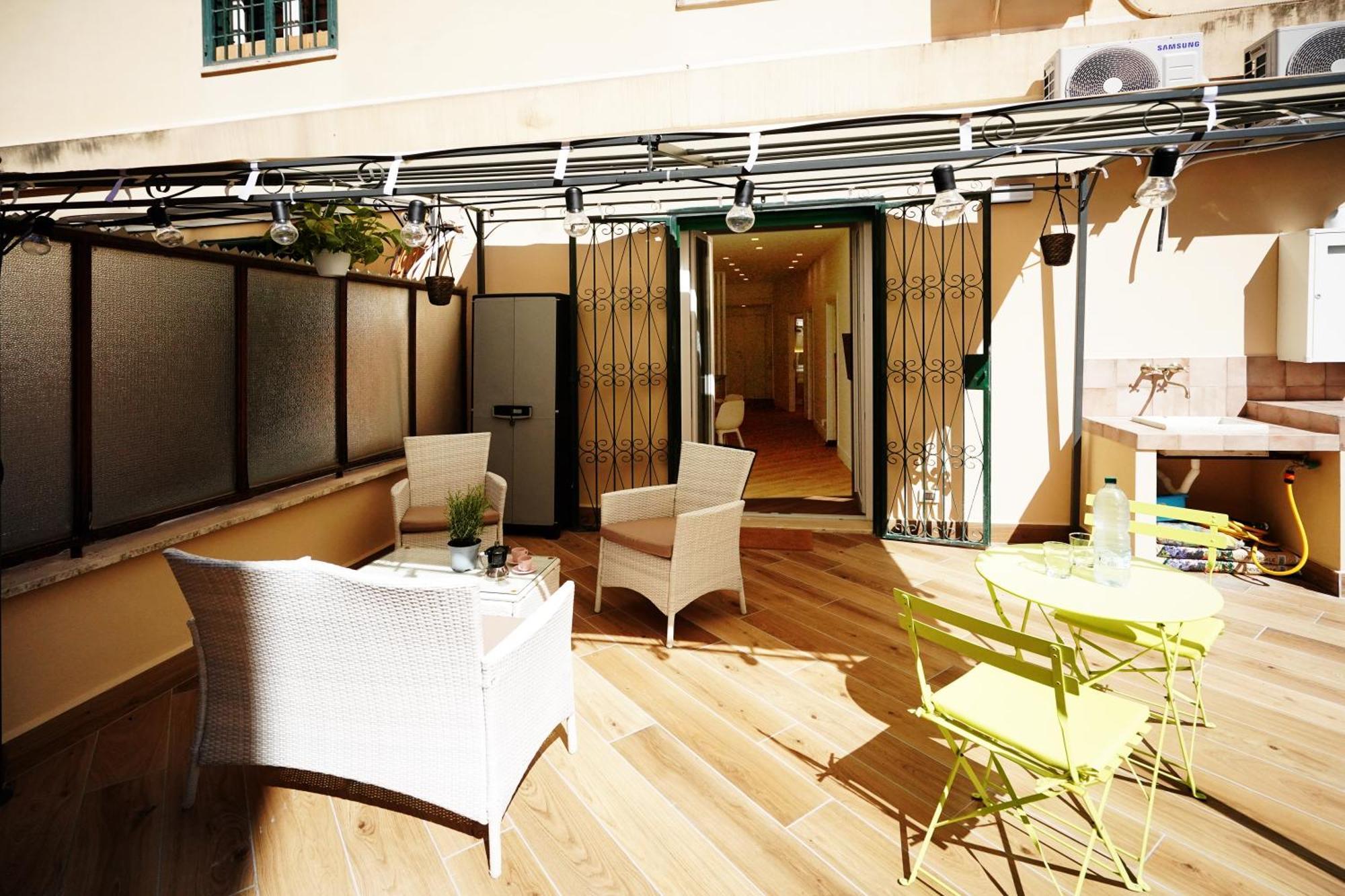 Peaceful 2 Bedrooms With Patio, Near Metro A Apartamento *