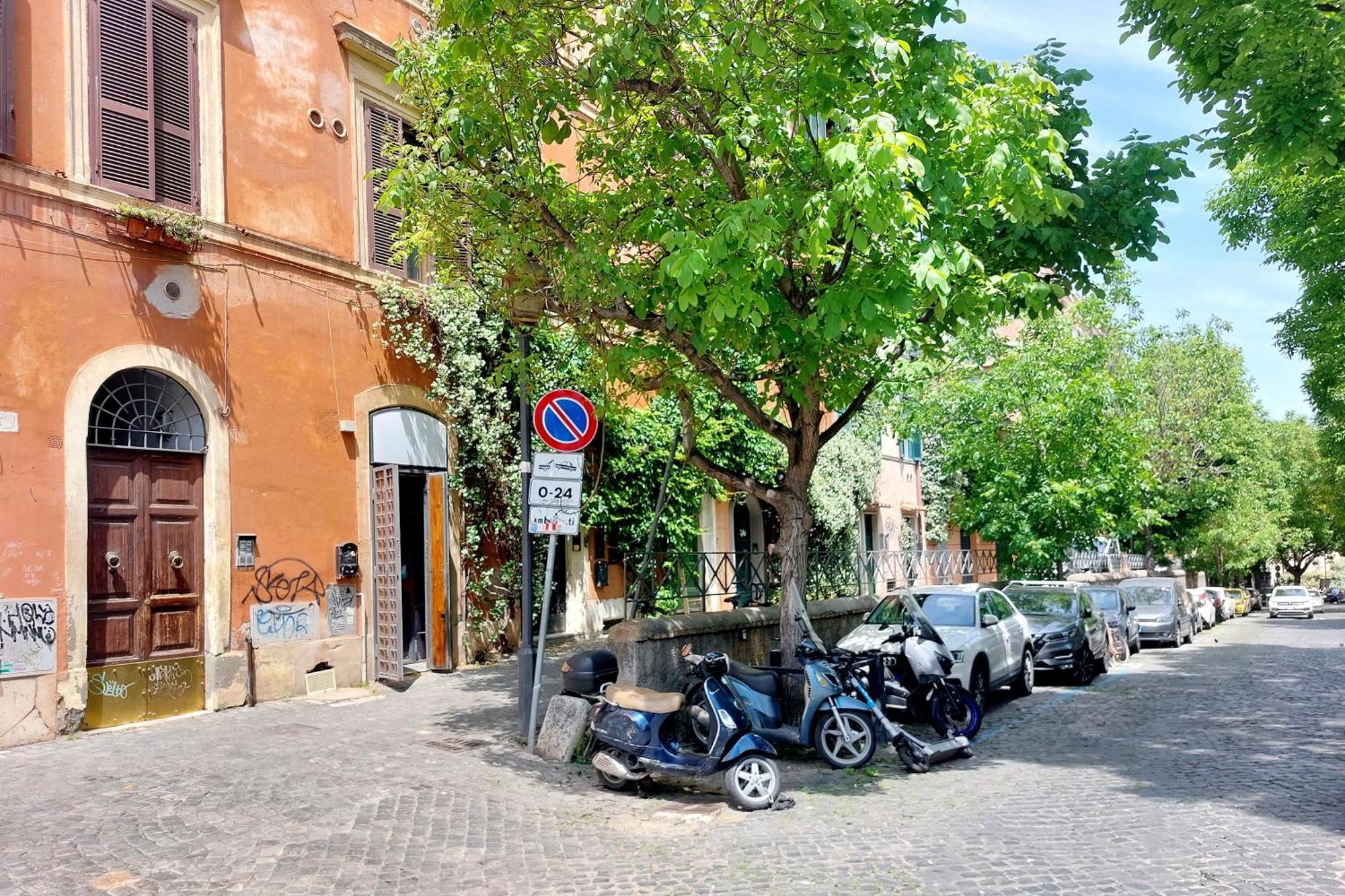 Apartment Tevere Rom