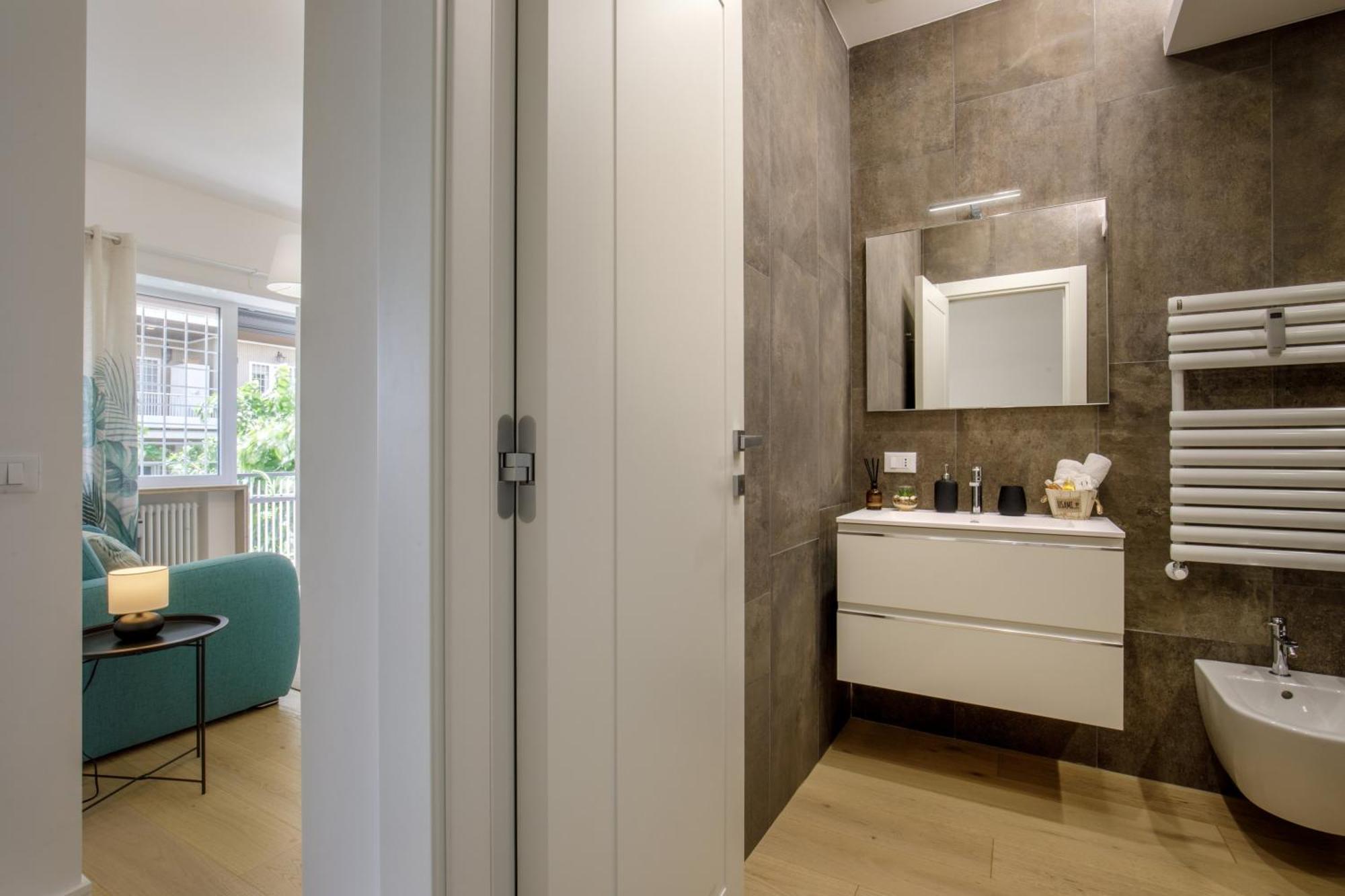 Pio Vatican Flat Roma