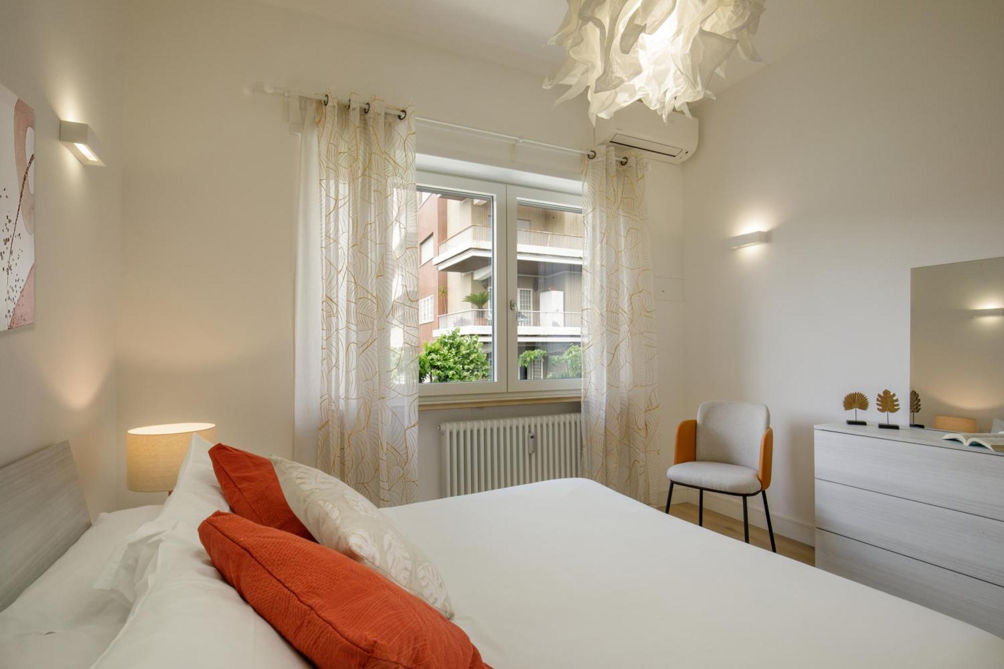 Pio Vatican Flat *