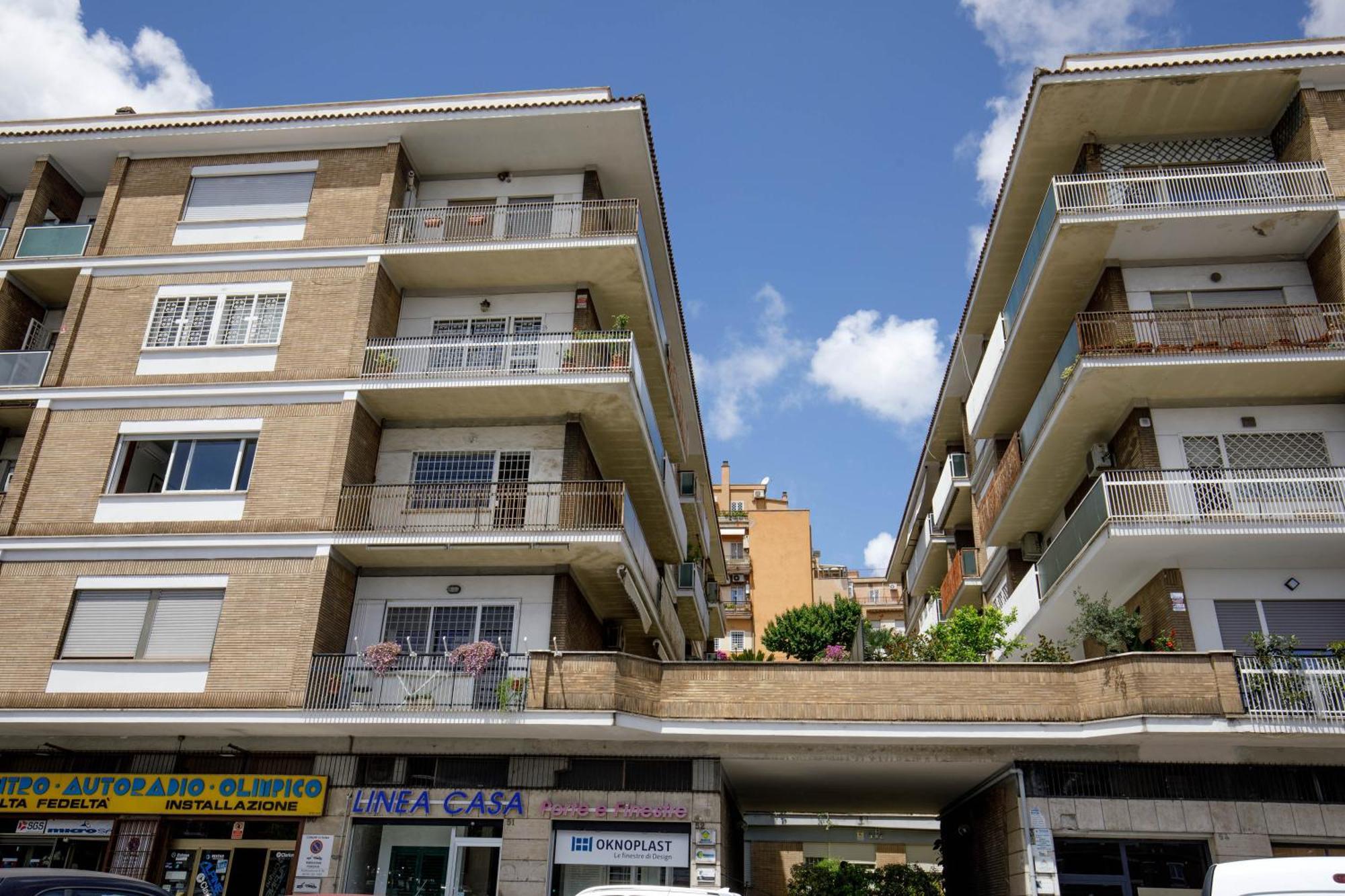 Pio Vatican Flat *